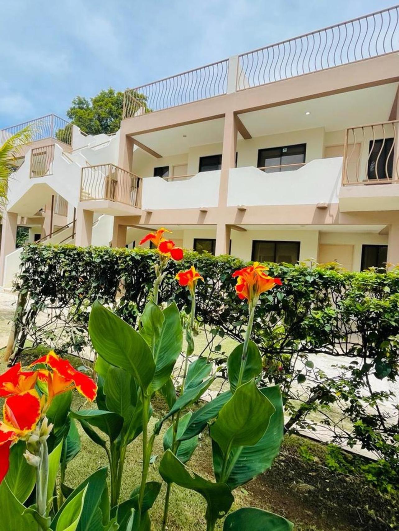 Pacific Sunset Ground Unit Condo across the beach