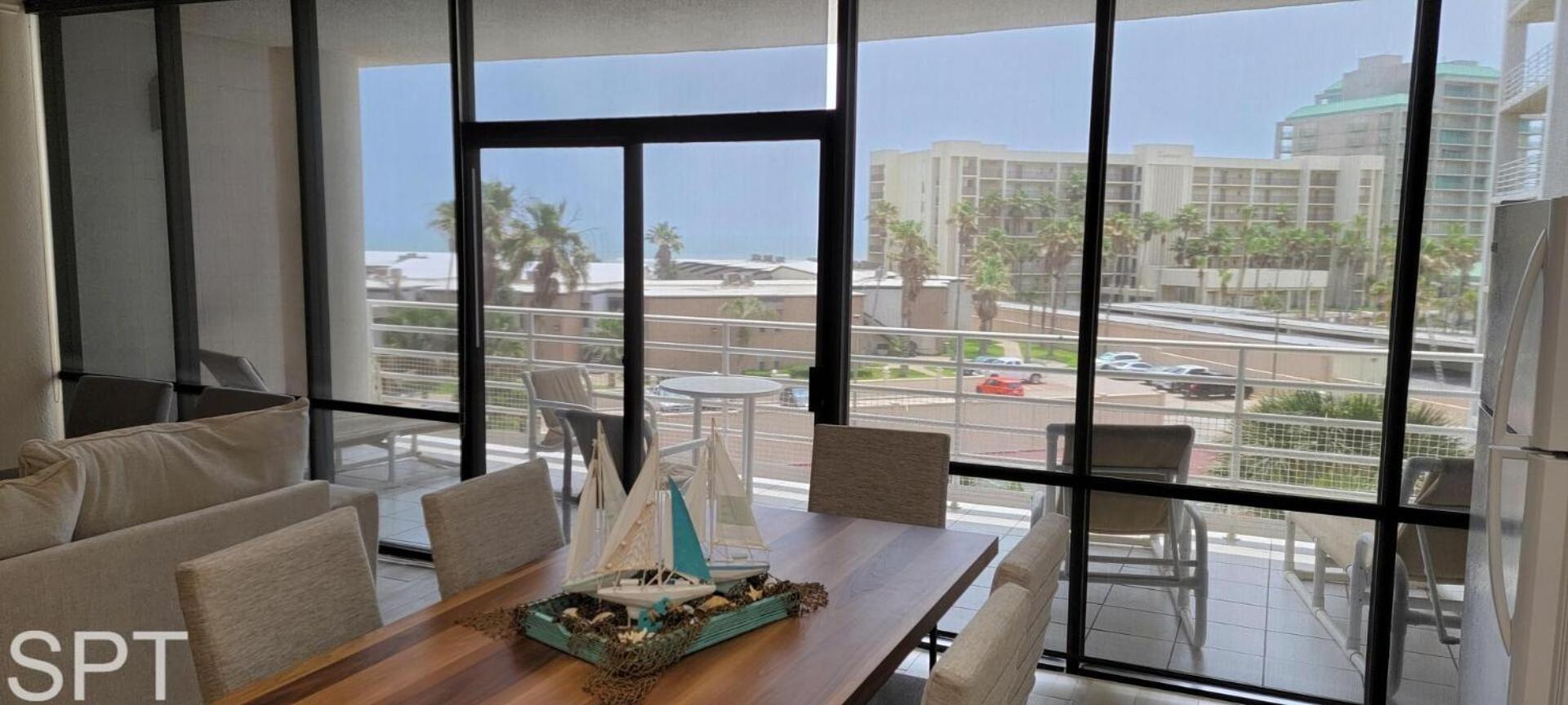 2-Level Beachfront Luxury - Sunchase IV - 326
