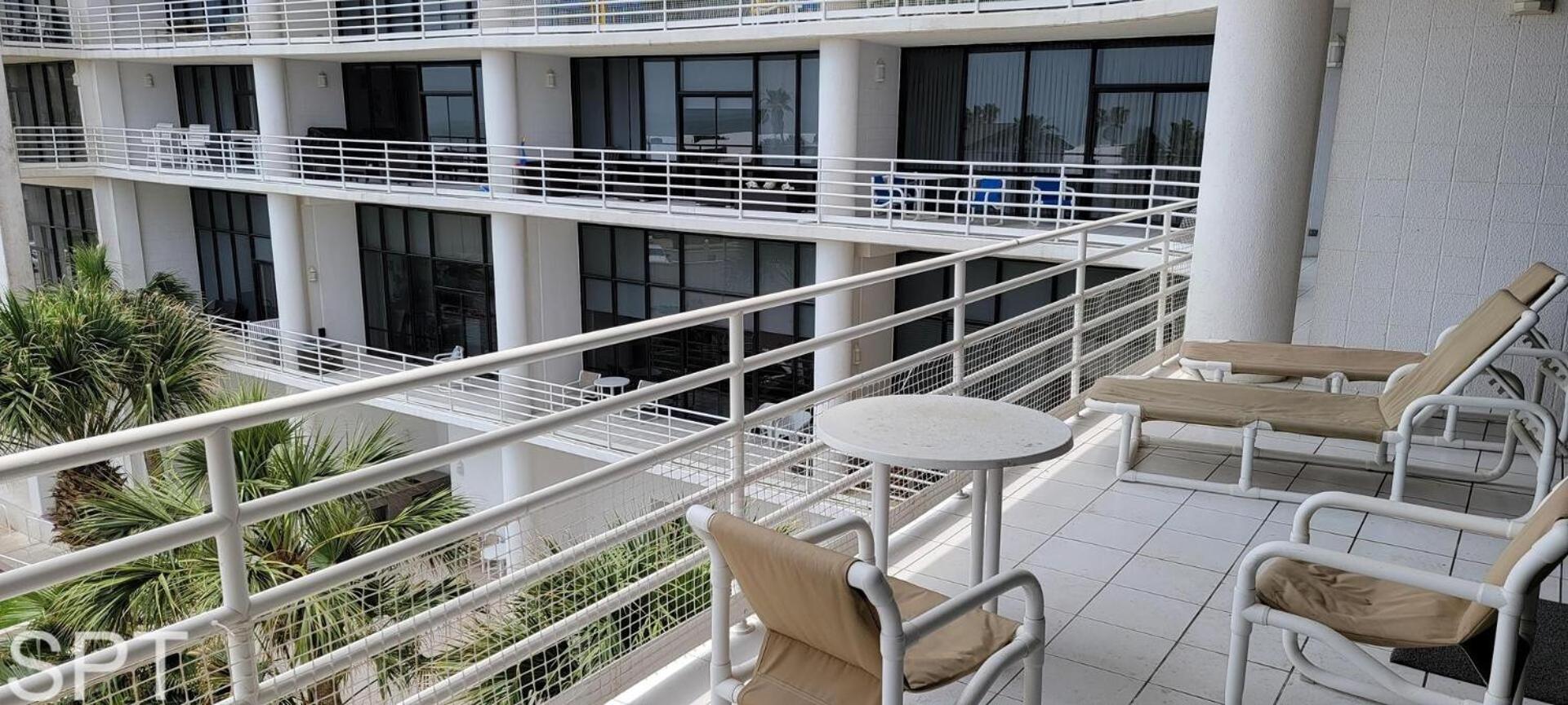 2-Level Beachfront Luxury - Sunchase IV - 326