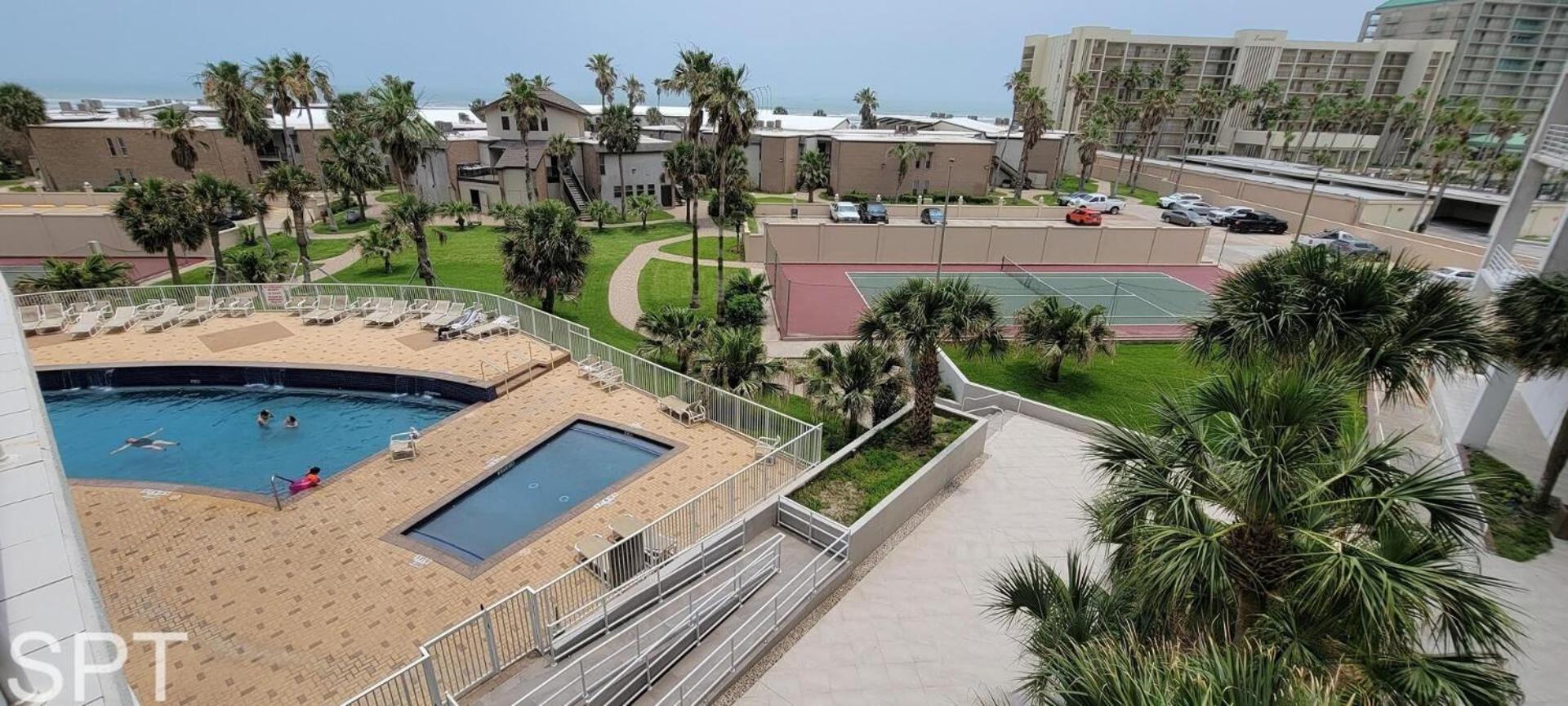 2-Level Beachfront Luxury - Sunchase IV - 326