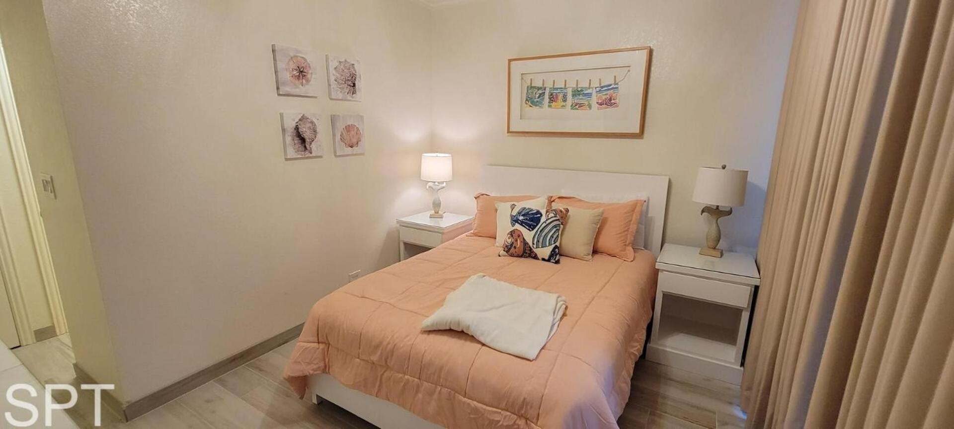 2-Level Beachfront Luxury - Sunchase IV - 326