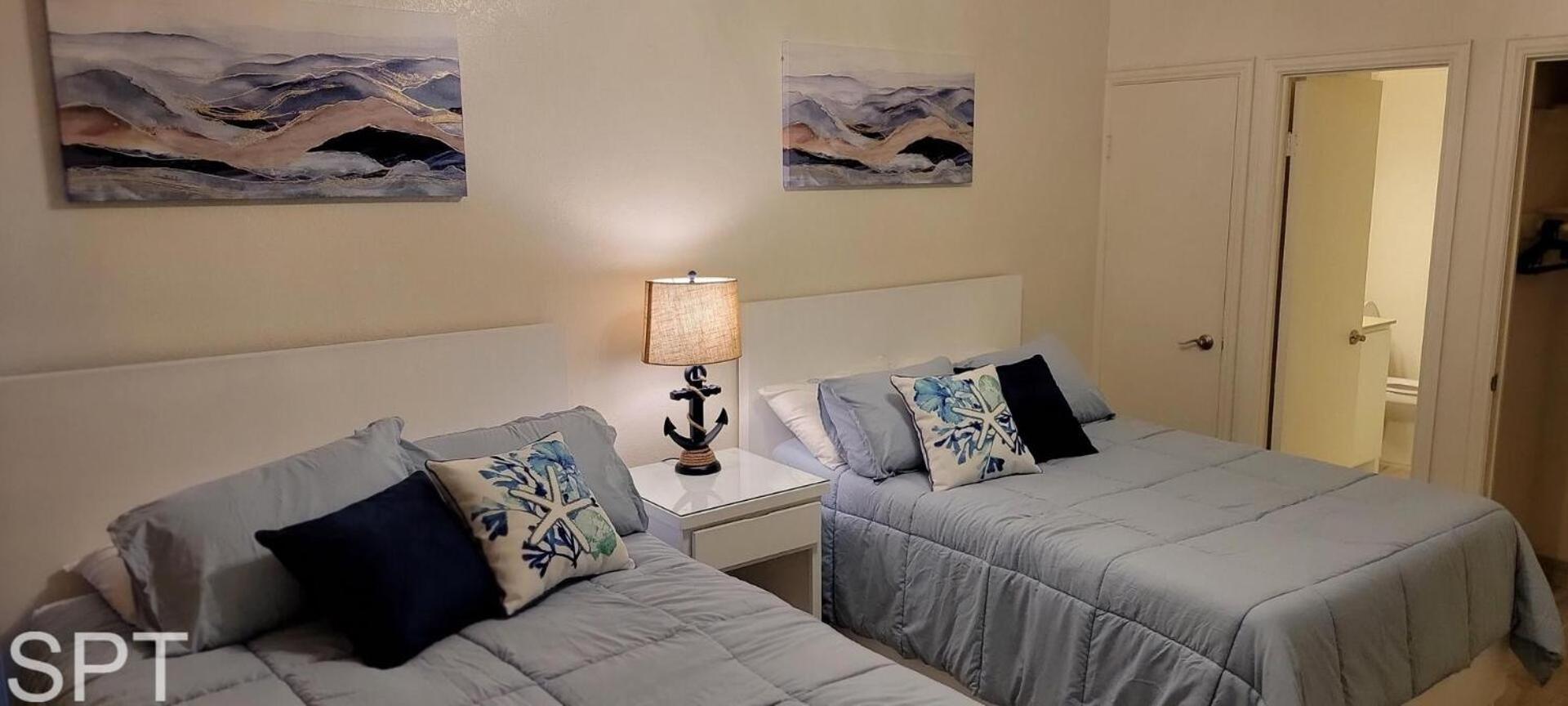 2-Level Beachfront Luxury - Sunchase IV - 326