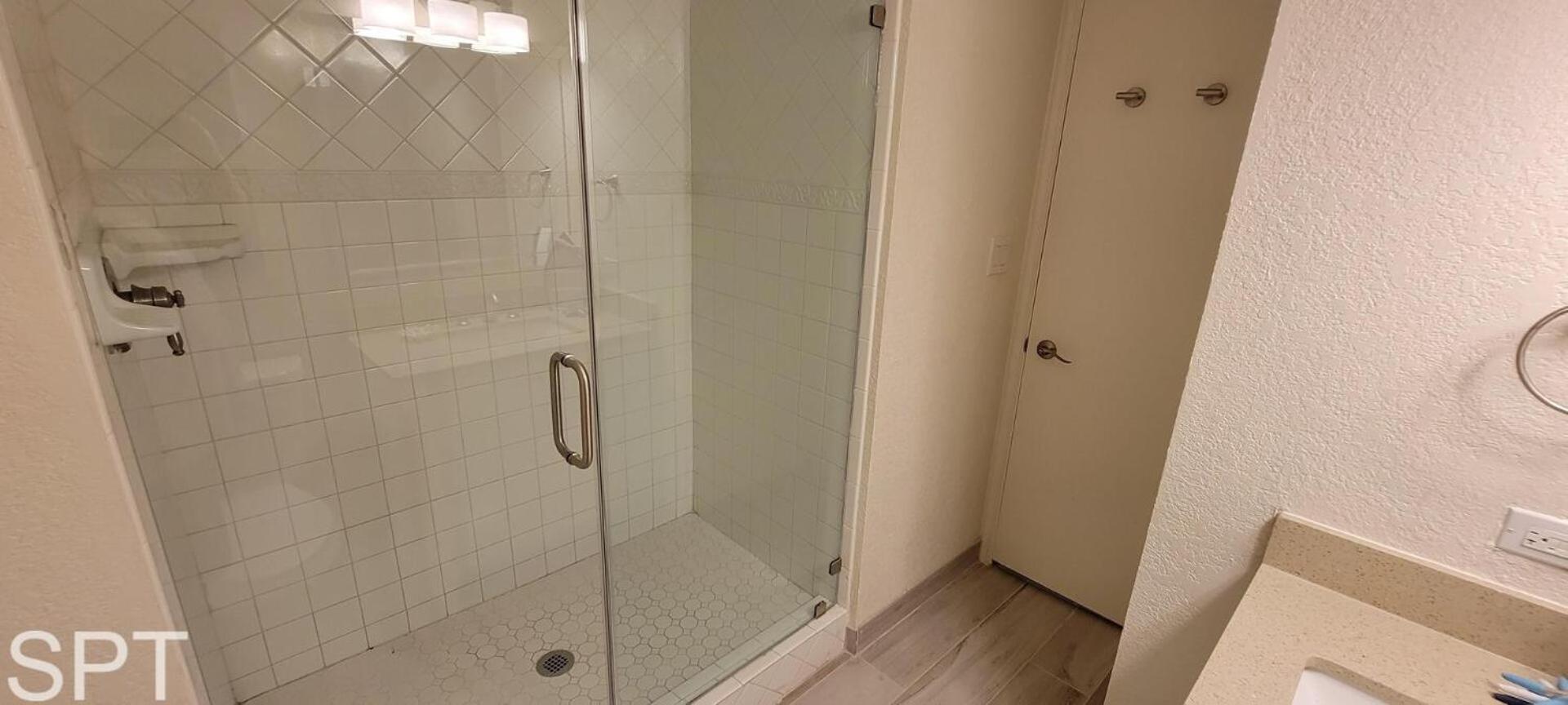 2-Level Beachfront Luxury - Sunchase IV - 326