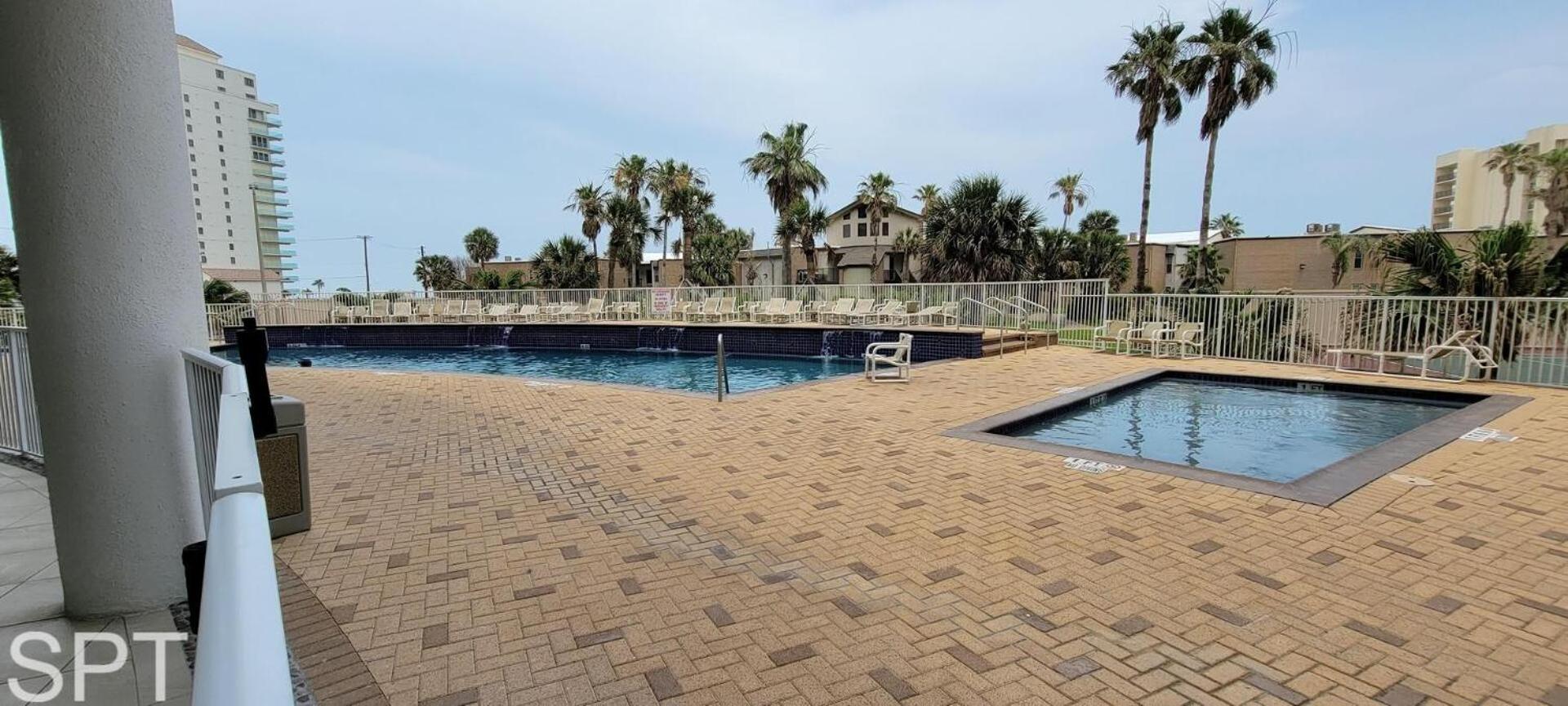 2-Level Beachfront Luxury - Sunchase IV - 326