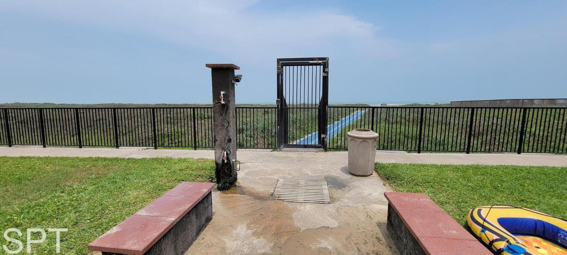 2-Level Beachfront Luxury - Sunchase IV - 326
