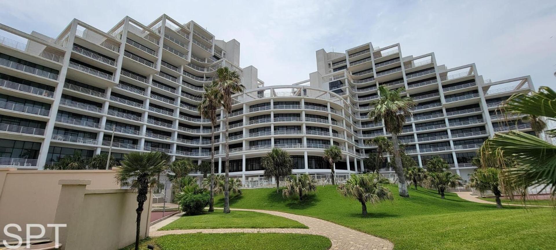 2-Level Beachfront Luxury - Sunchase IV - 326