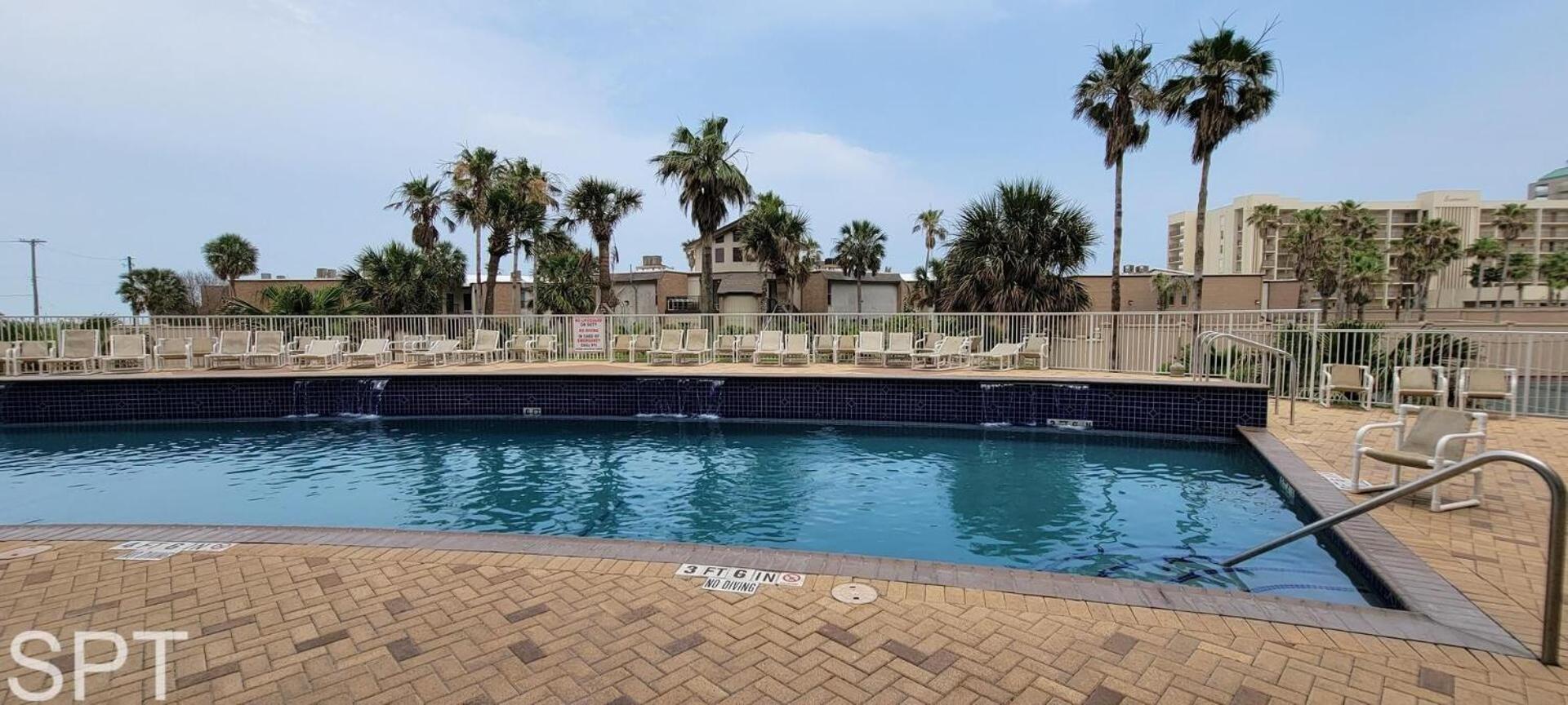 2-Level Beachfront Luxury - Sunchase IV - 326