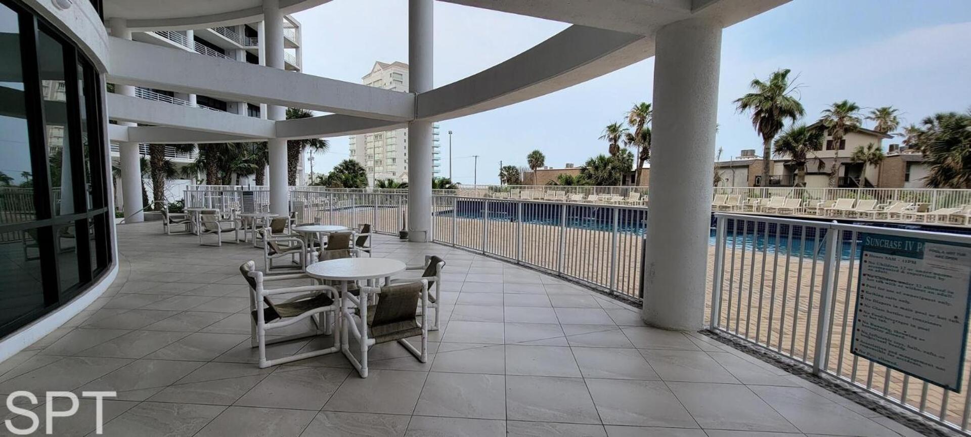 2-Level Beachfront Luxury - Sunchase IV - 326