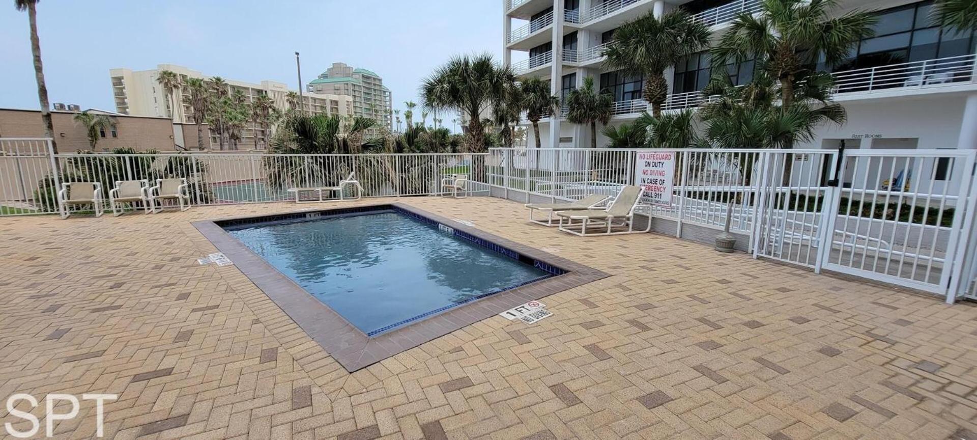 2-Level Beachfront Luxury - Sunchase IV - 326