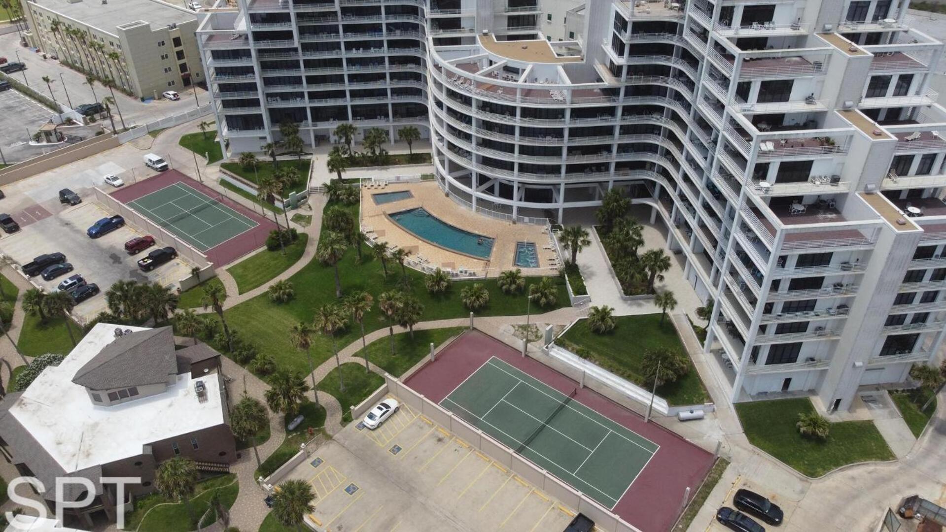 2-Level Beachfront Luxury - Sunchase IV - 326