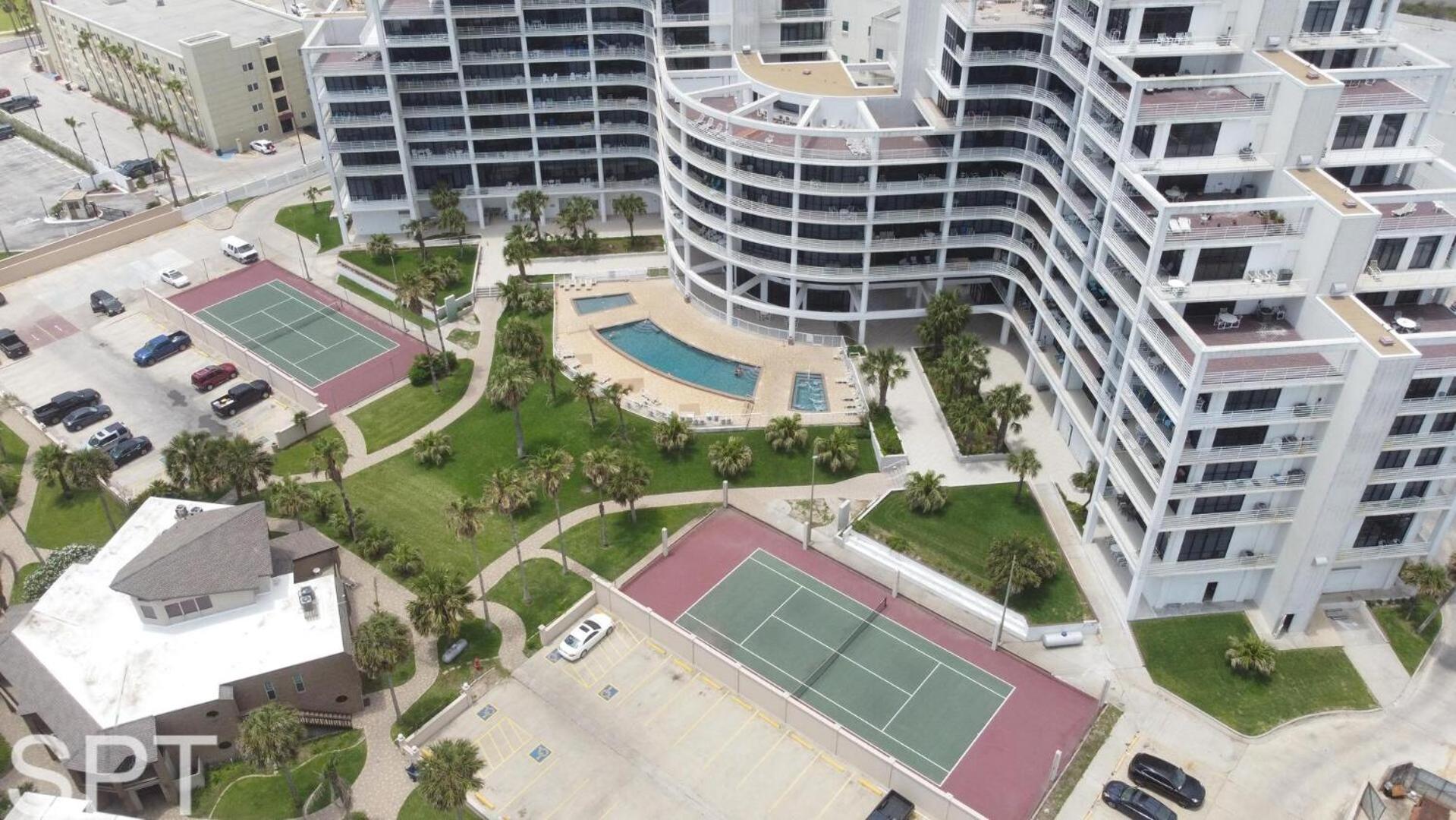 2-Level Beachfront Luxury - Sunchase IV - 326