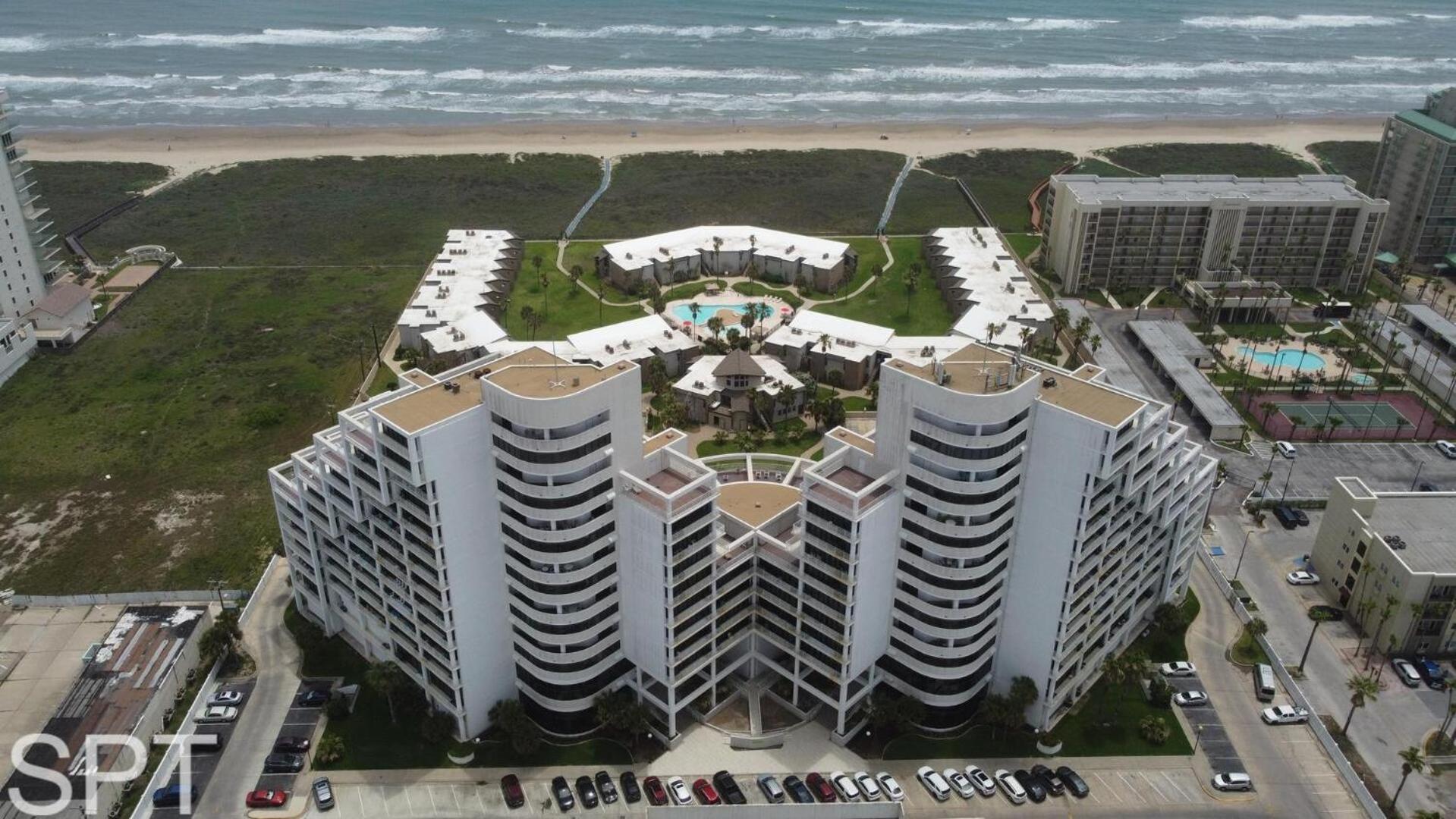 2-Level Beachfront Luxury - Sunchase IV - 326