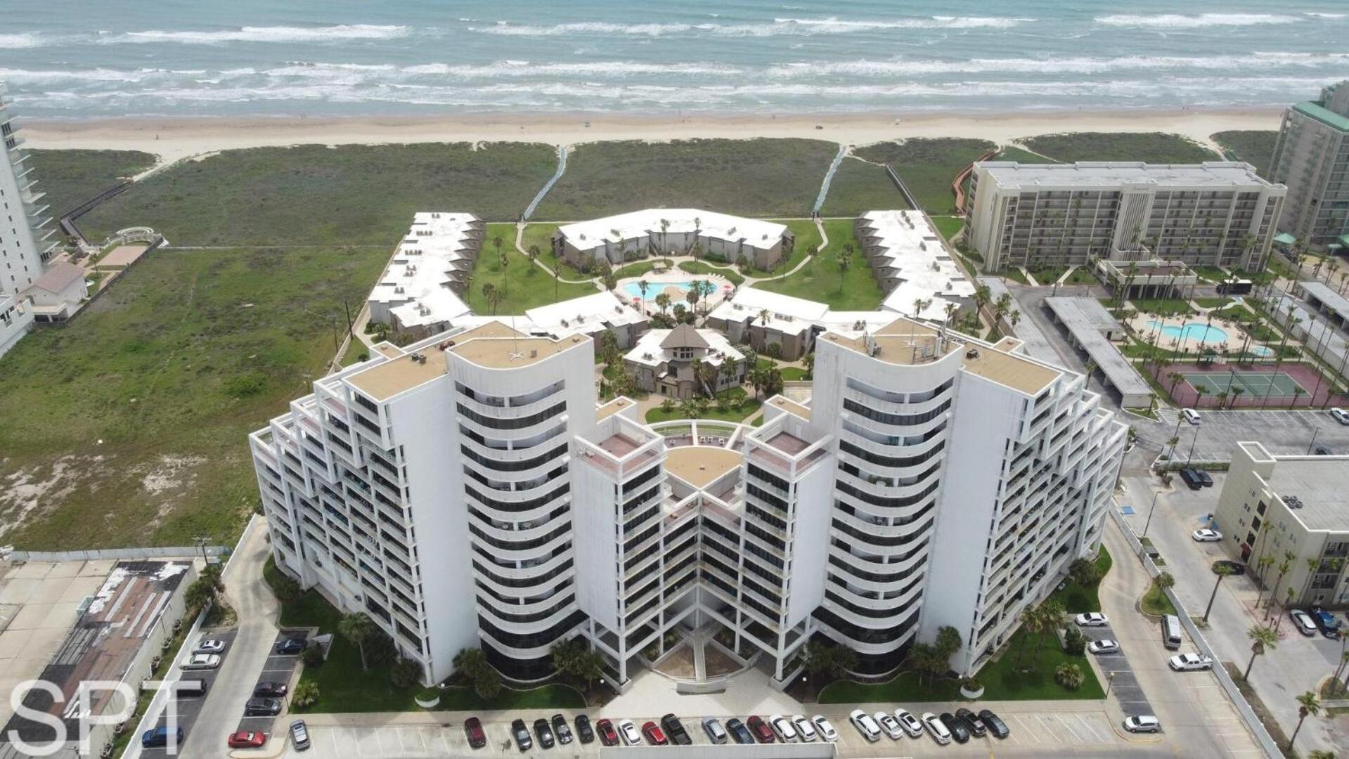 2-Level Beachfront Luxury - Sunchase IV - 326