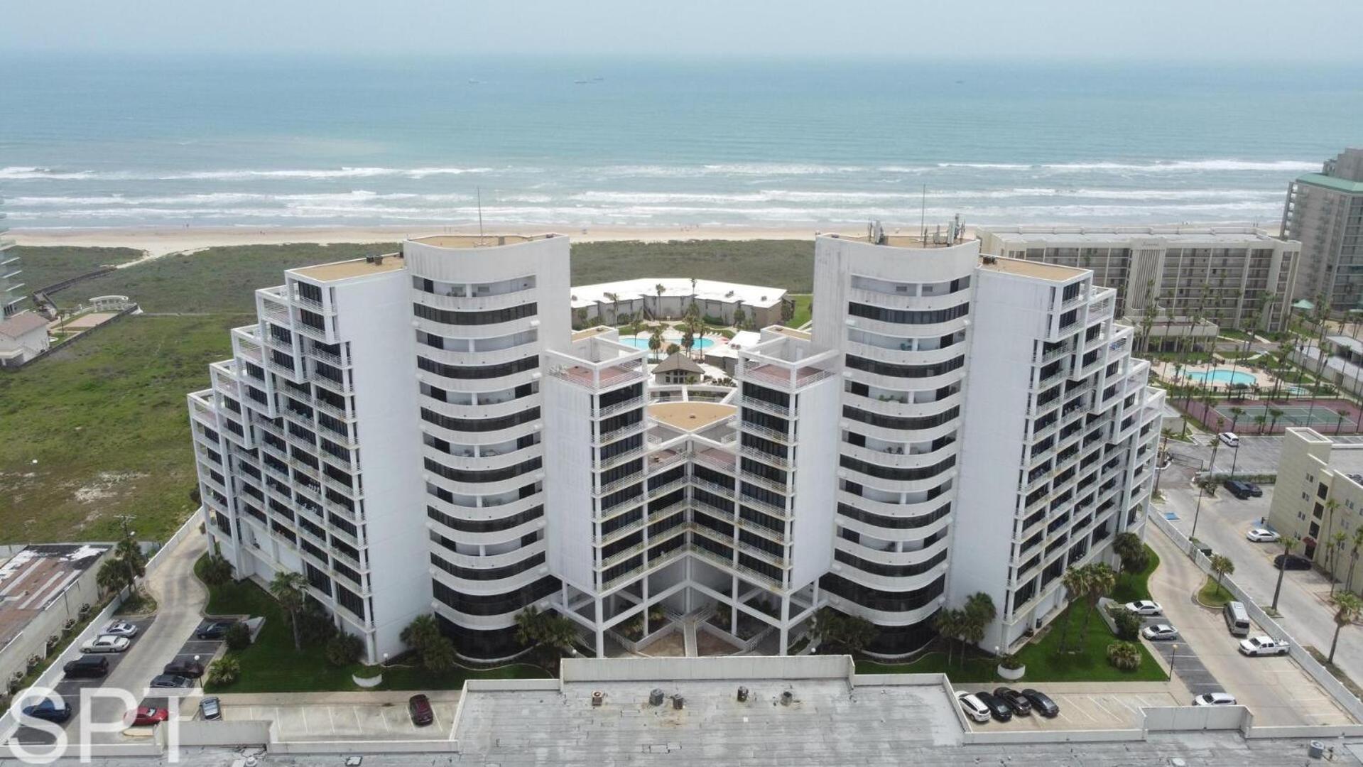 2-Level Beachfront Luxury - Sunchase IV - 326