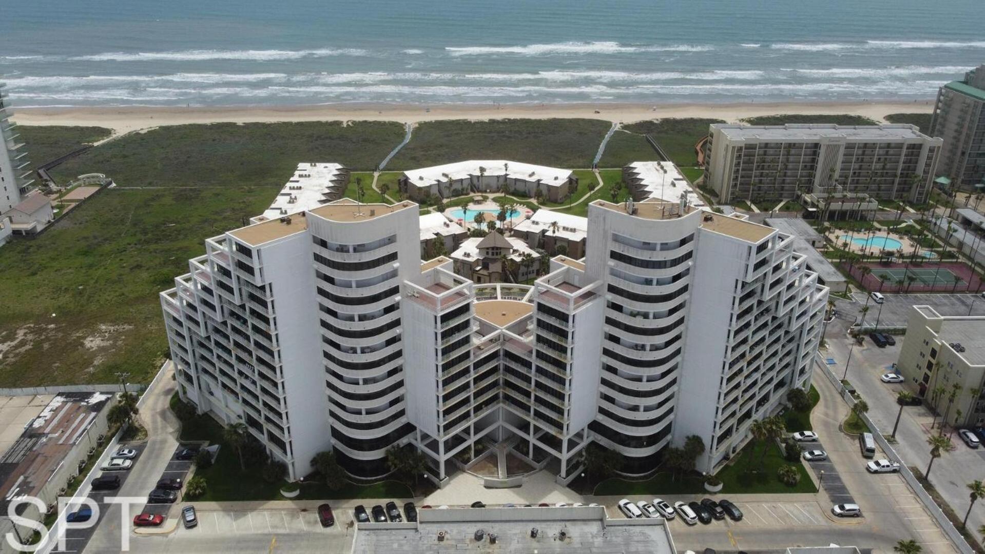 2-Level Beachfront Luxury - Sunchase IV - 326
