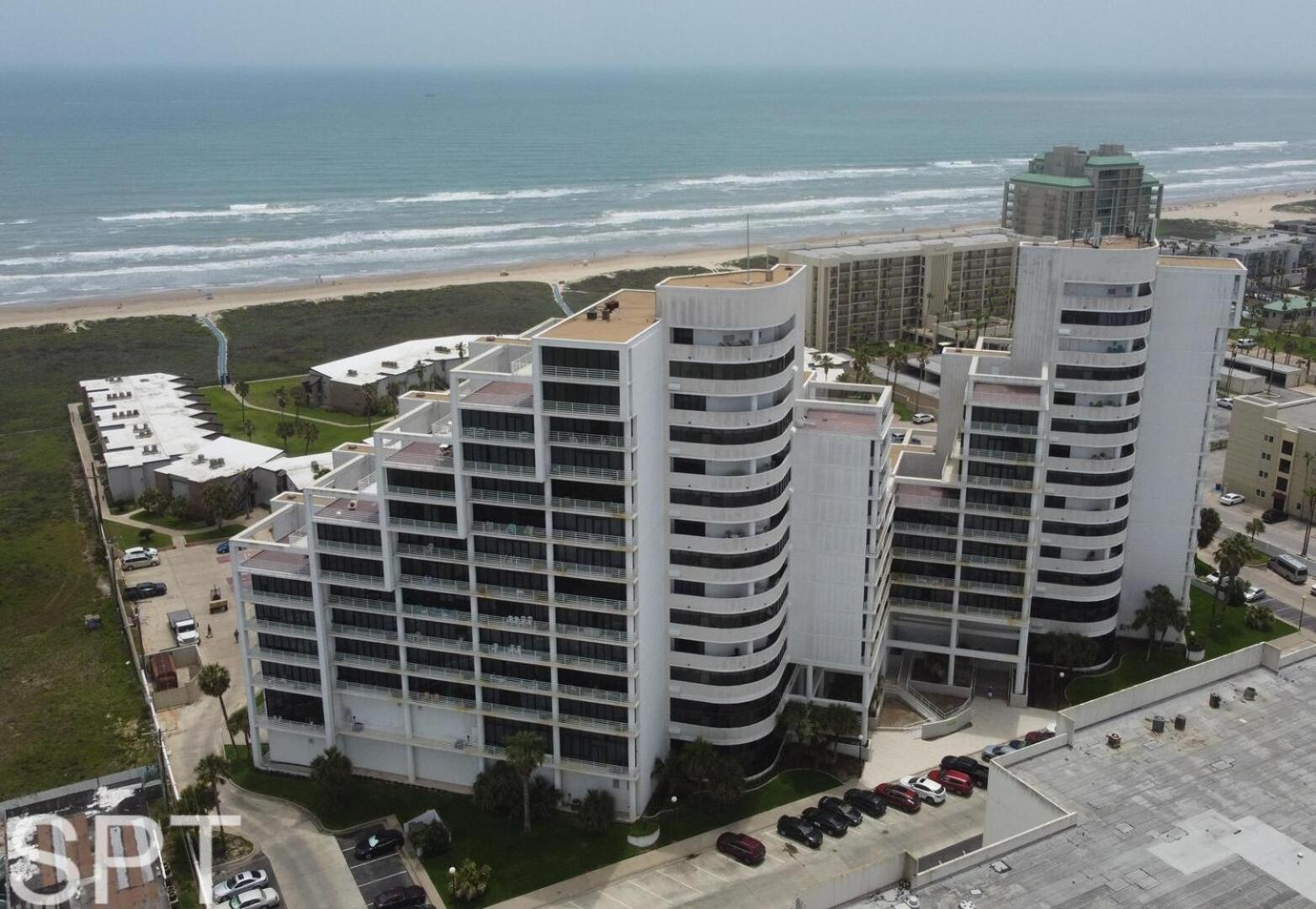 2-Level Beachfront Luxury - Sunchase IV - 326