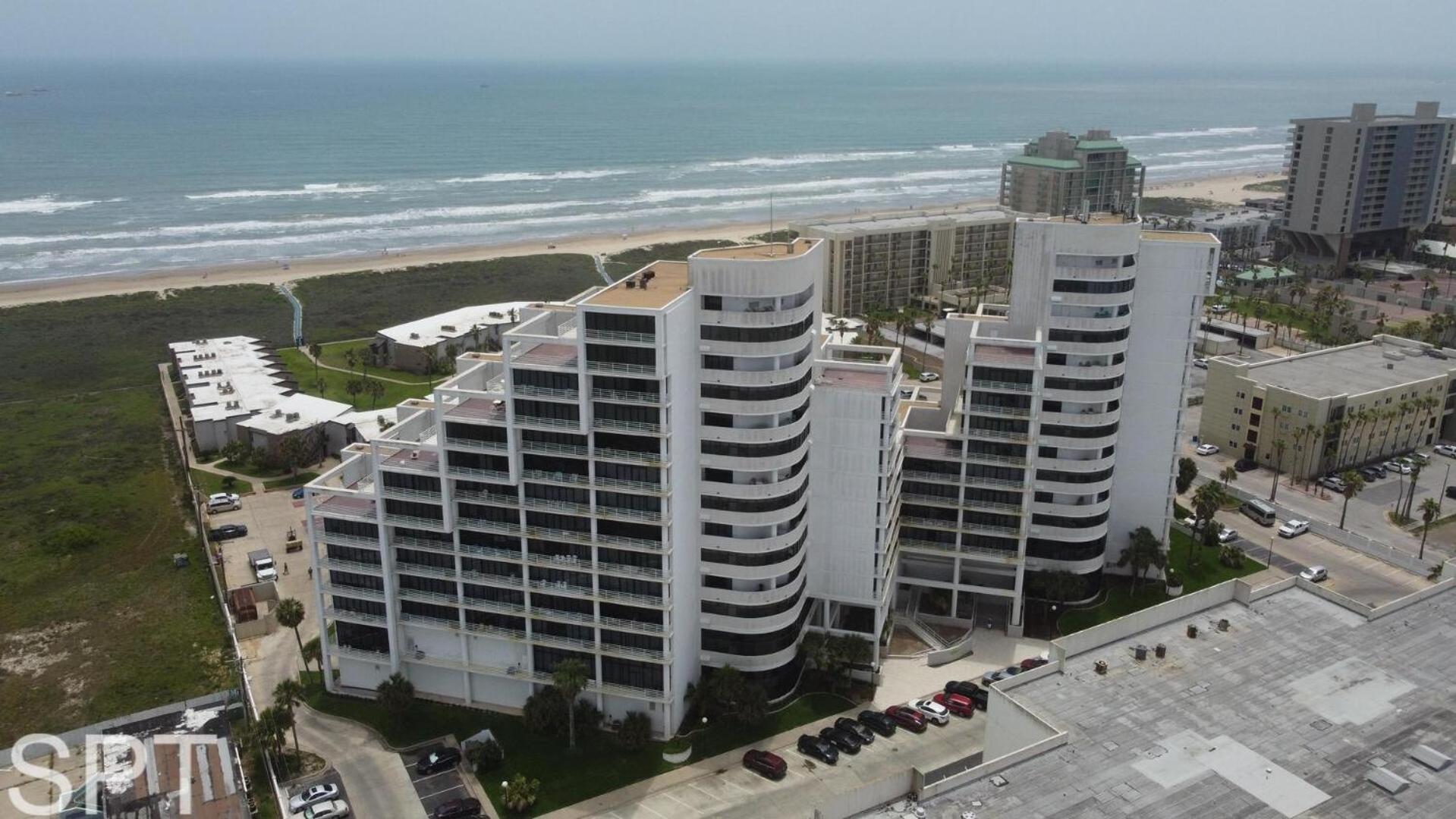 2-Level Beachfront Luxury - Sunchase IV - 326