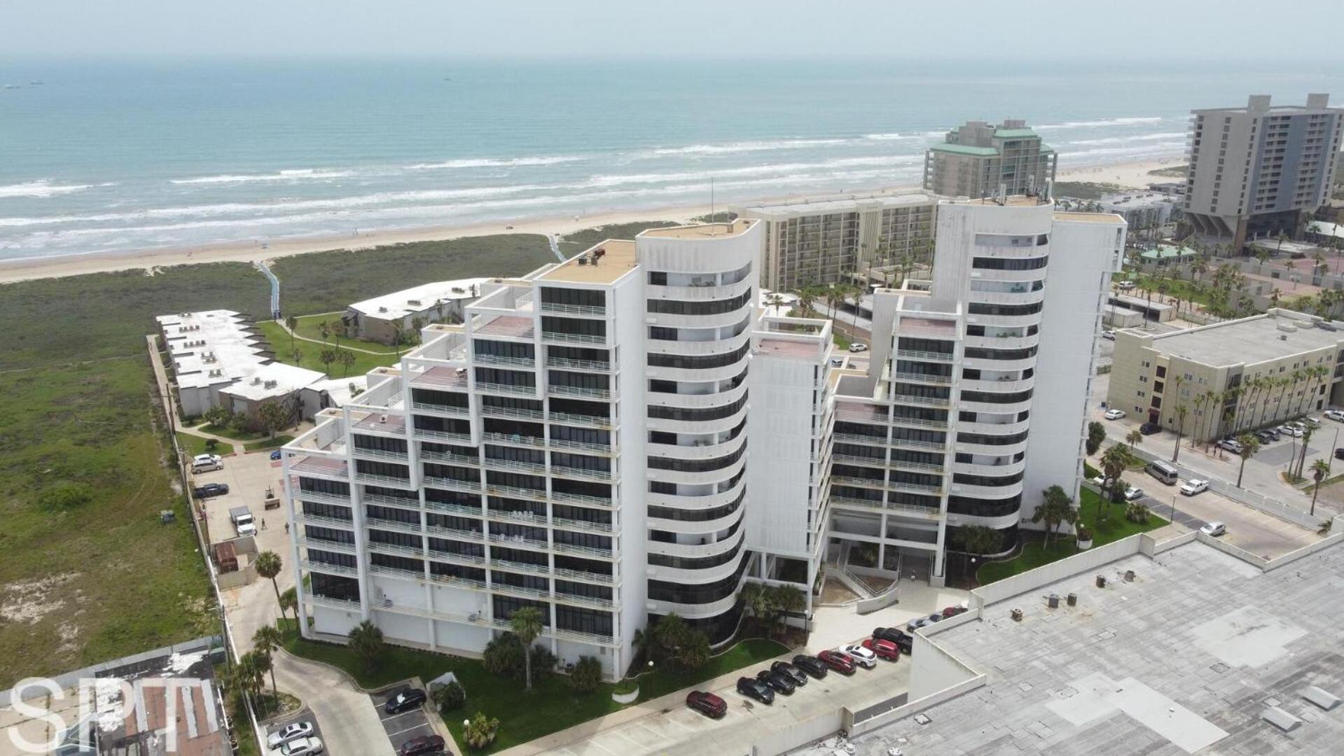 2-Level Beachfront Luxury - Sunchase IV - 326
