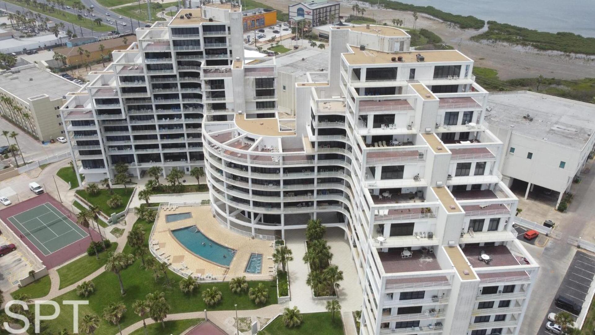 2-Level Beachfront Luxury - Sunchase IV - 326