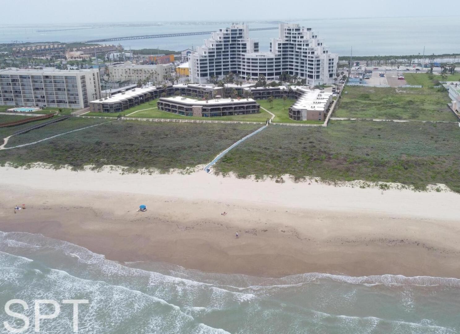 2-Level Beachfront Luxury - Sunchase IV - 326