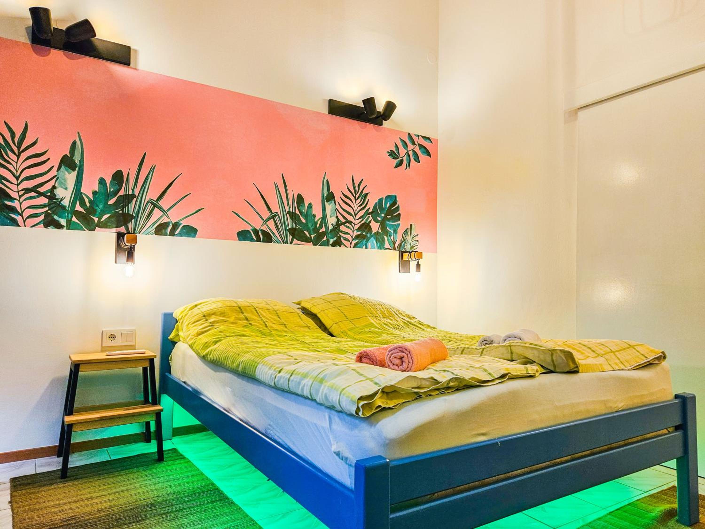GlowLeaf Loft