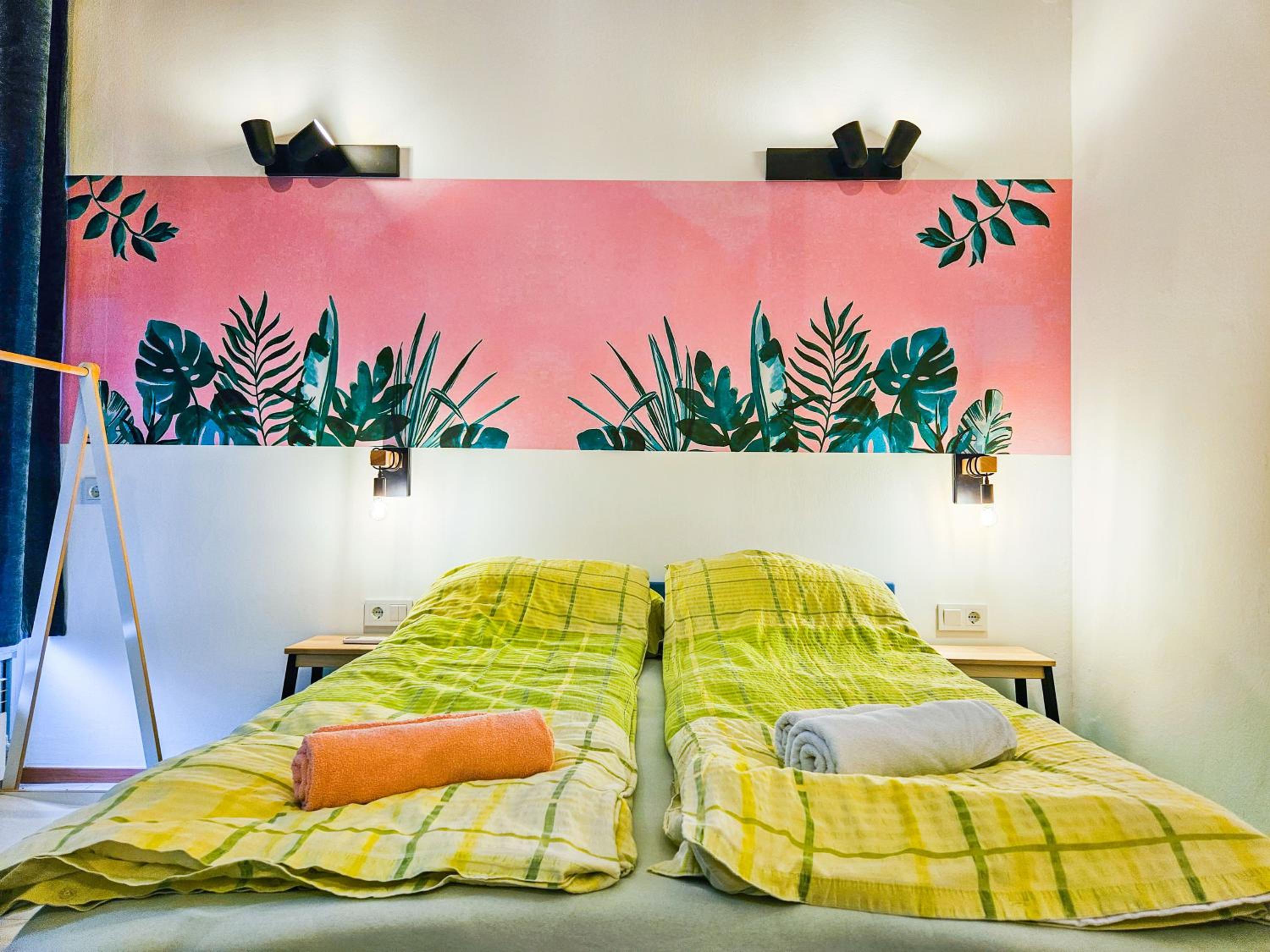 GlowLeaf Loft