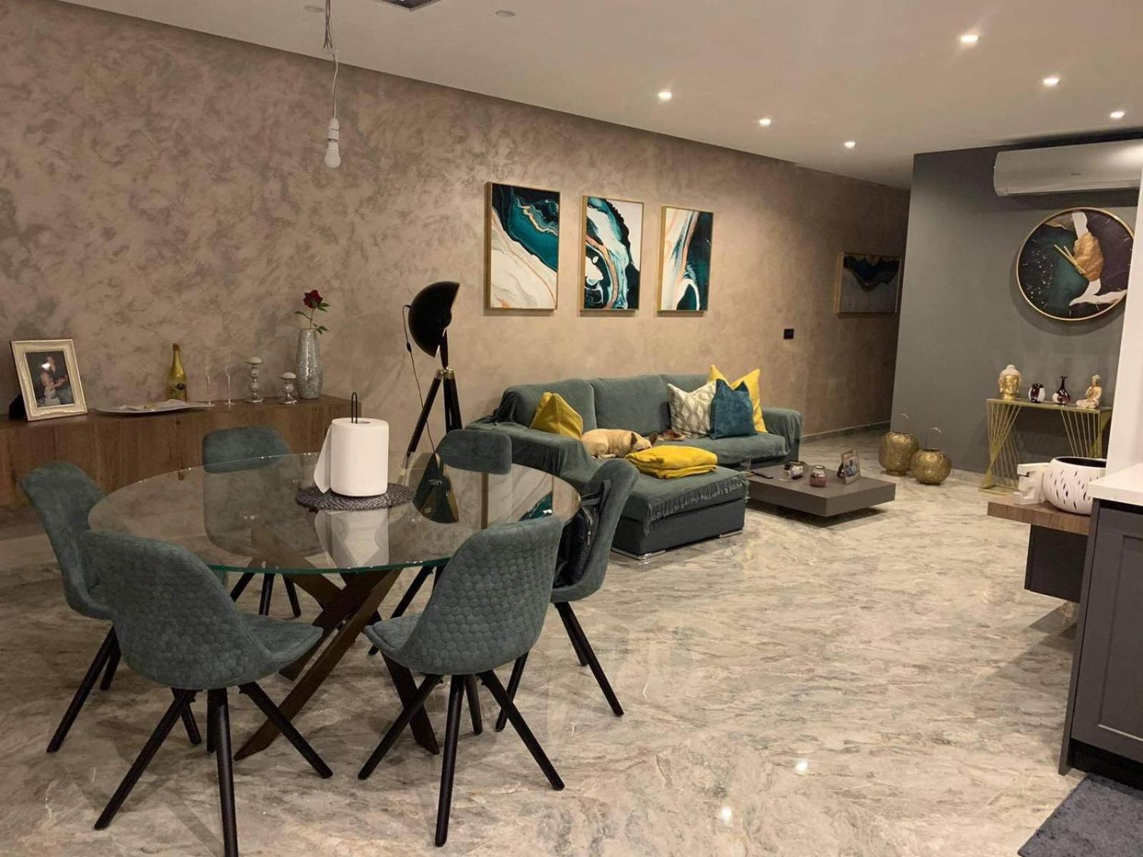 Stunning apartment with sea views view 4
