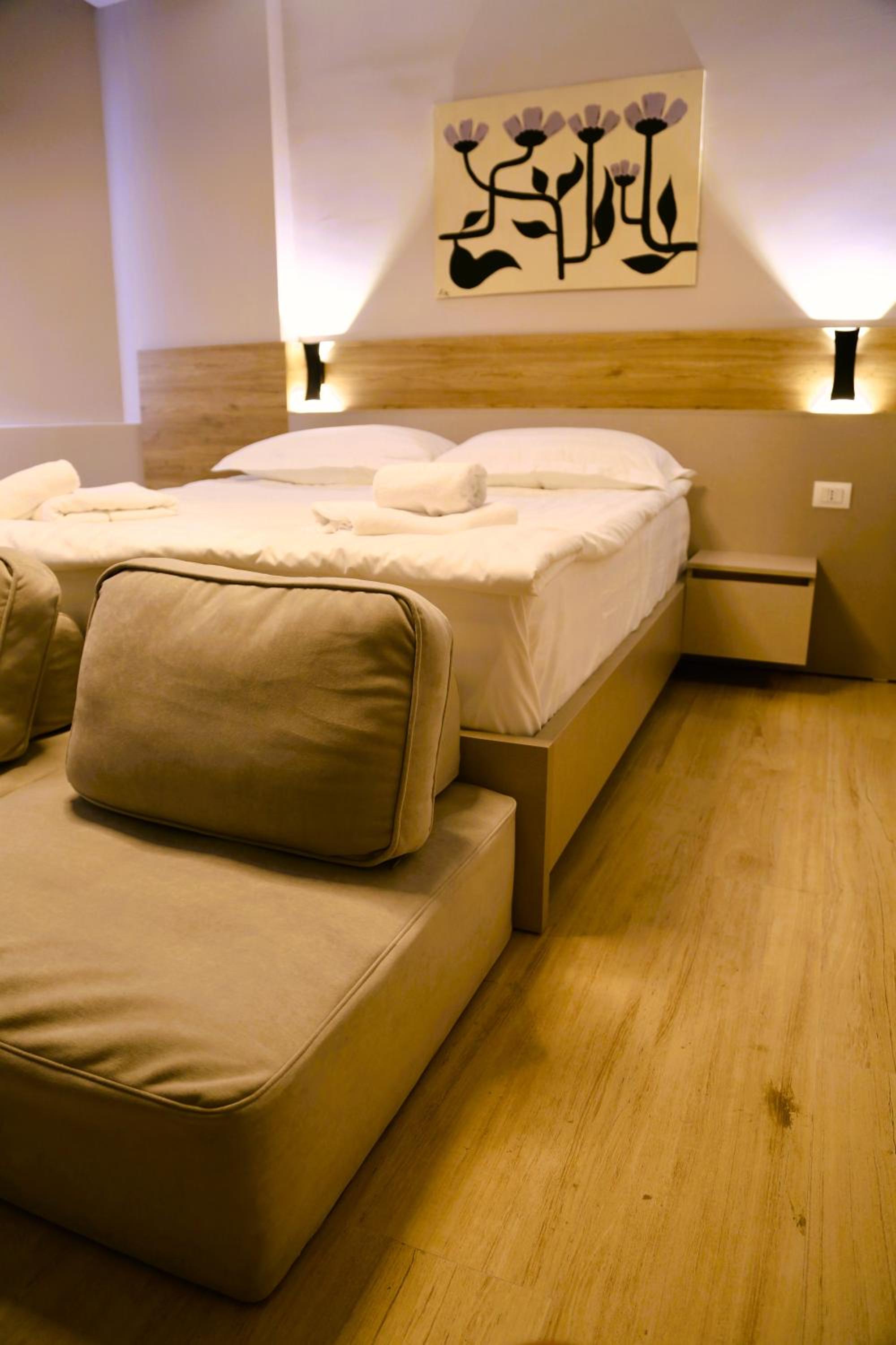 Stylish Studio in Central Tirana, 3B