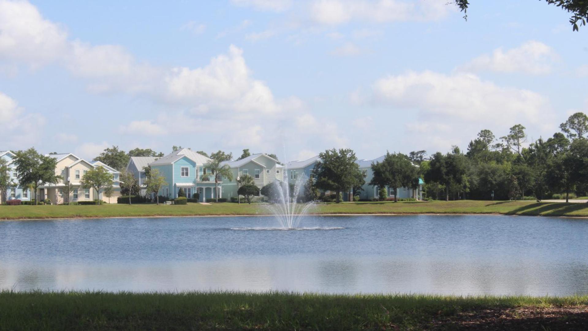 Luxury Villa 5 Bedrooms Minutes from Disney in the Reunion resort view 3