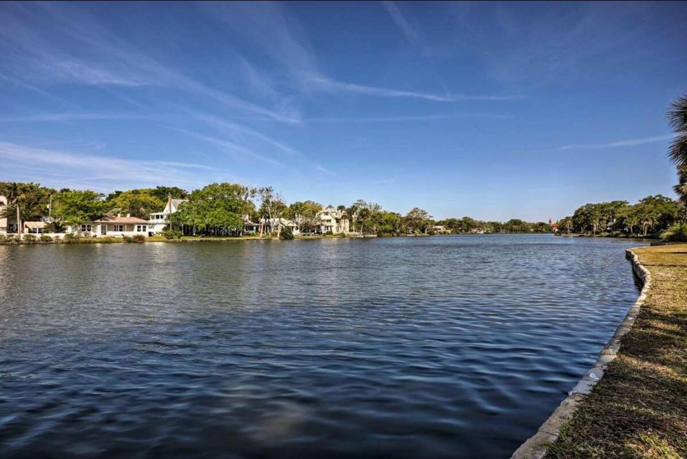 Exquisite Lake Front Home Steps From Main Square view 4