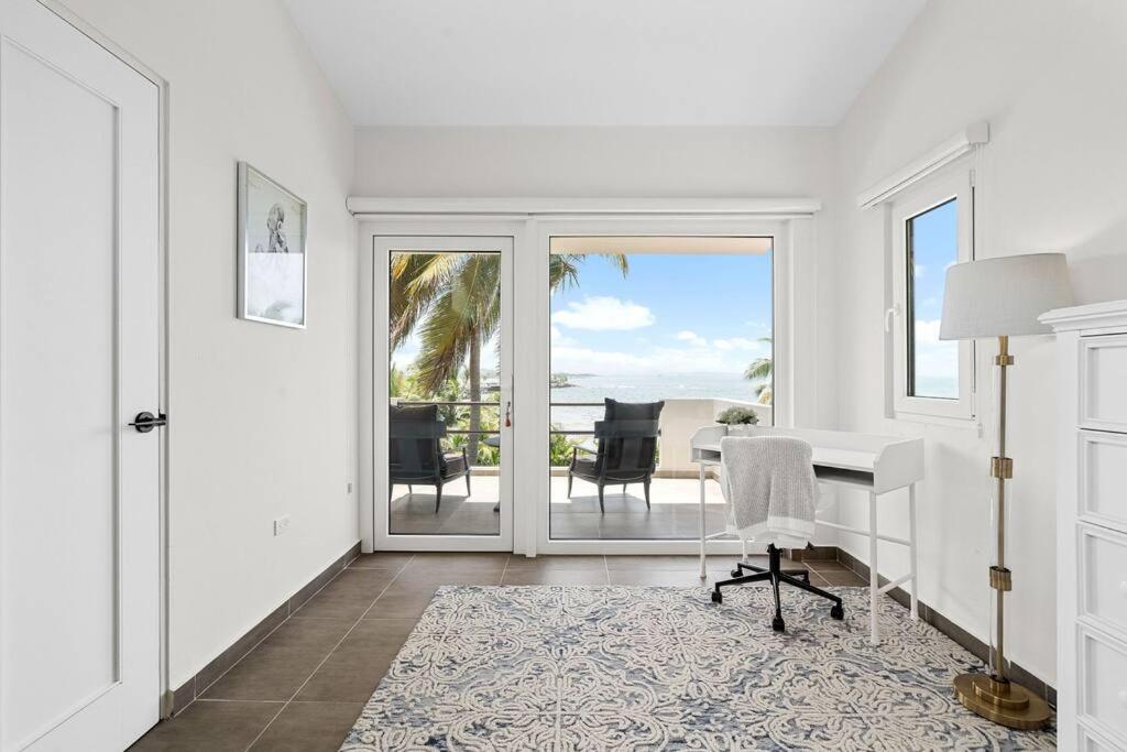 Olive Villa Palmas - Modern Beachfront