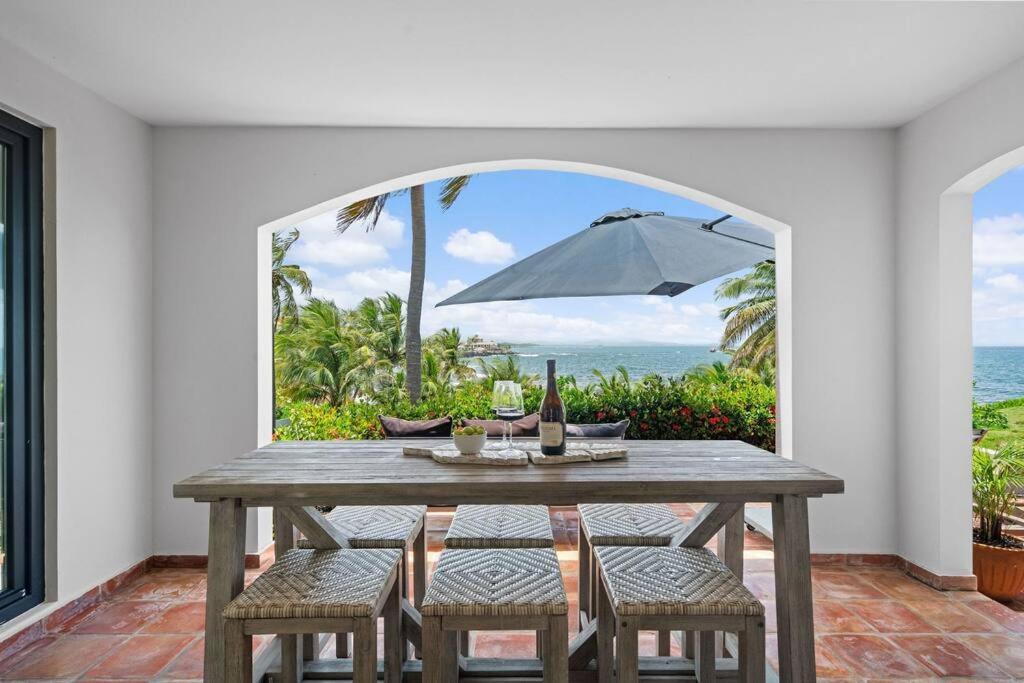 Olive Villa Palmas - Modern Beachfront