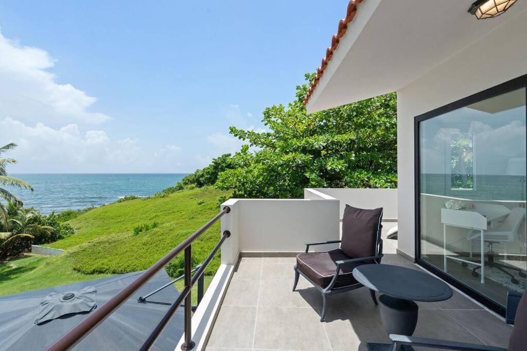Olive Villa Palmas - Modern Beachfront