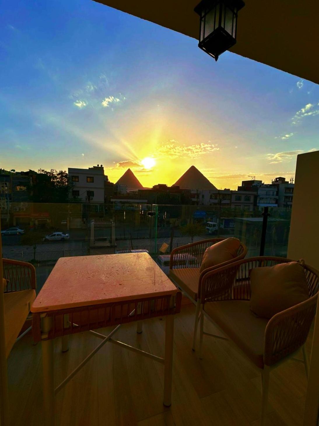 Diamond pyramids hotel