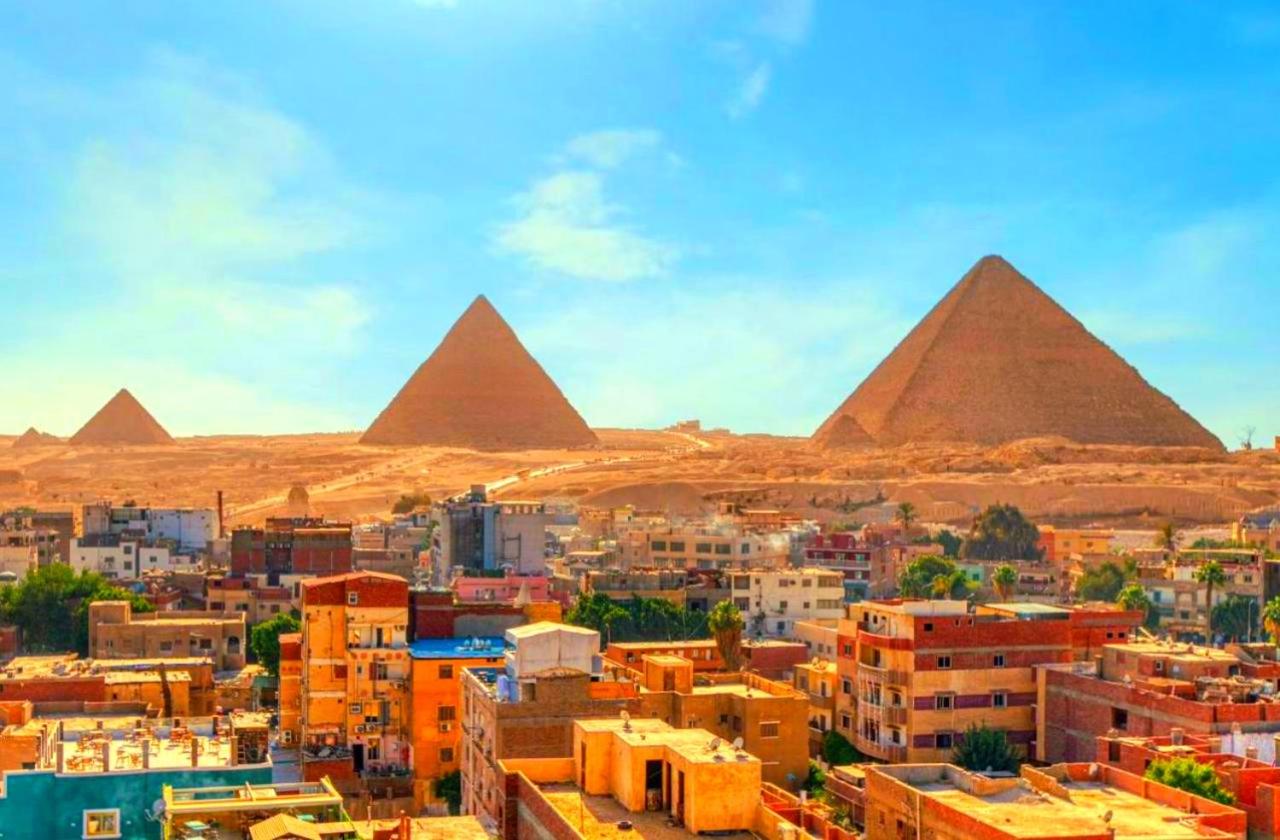 Diamond pyramids hotel