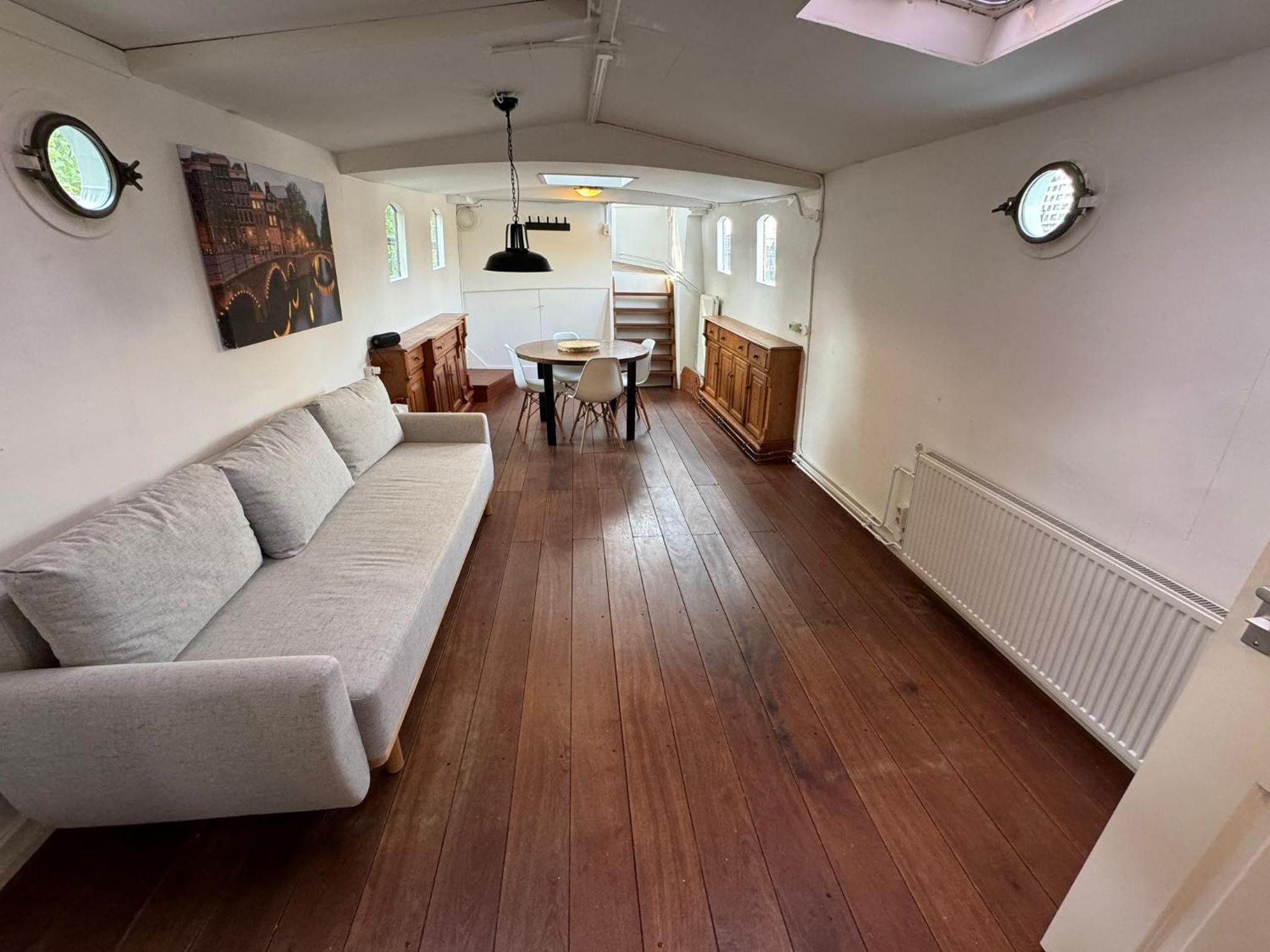 Prague on Boat, Privat Pier, Free Parking