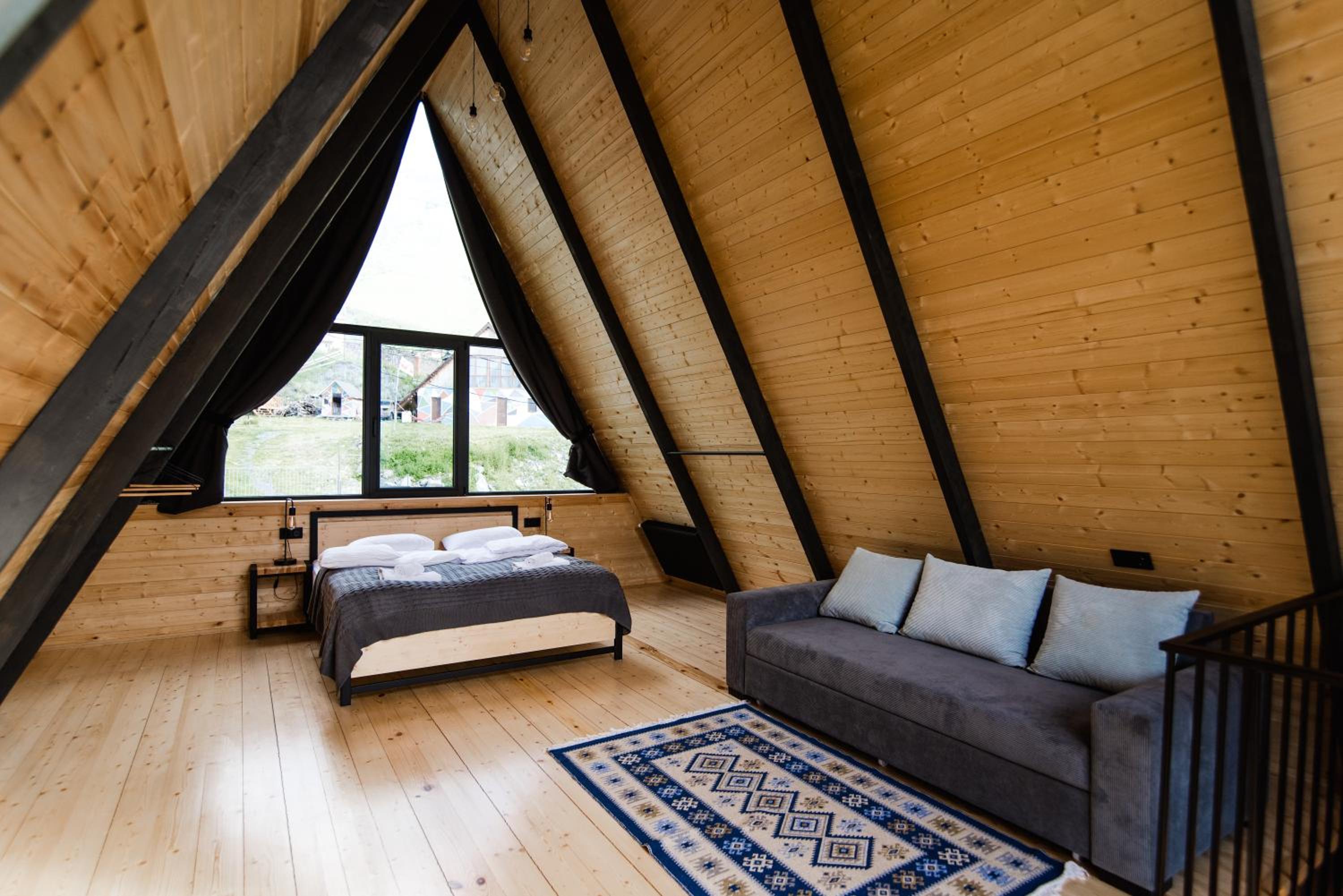 Kazbegi Hills Cottages view 4
