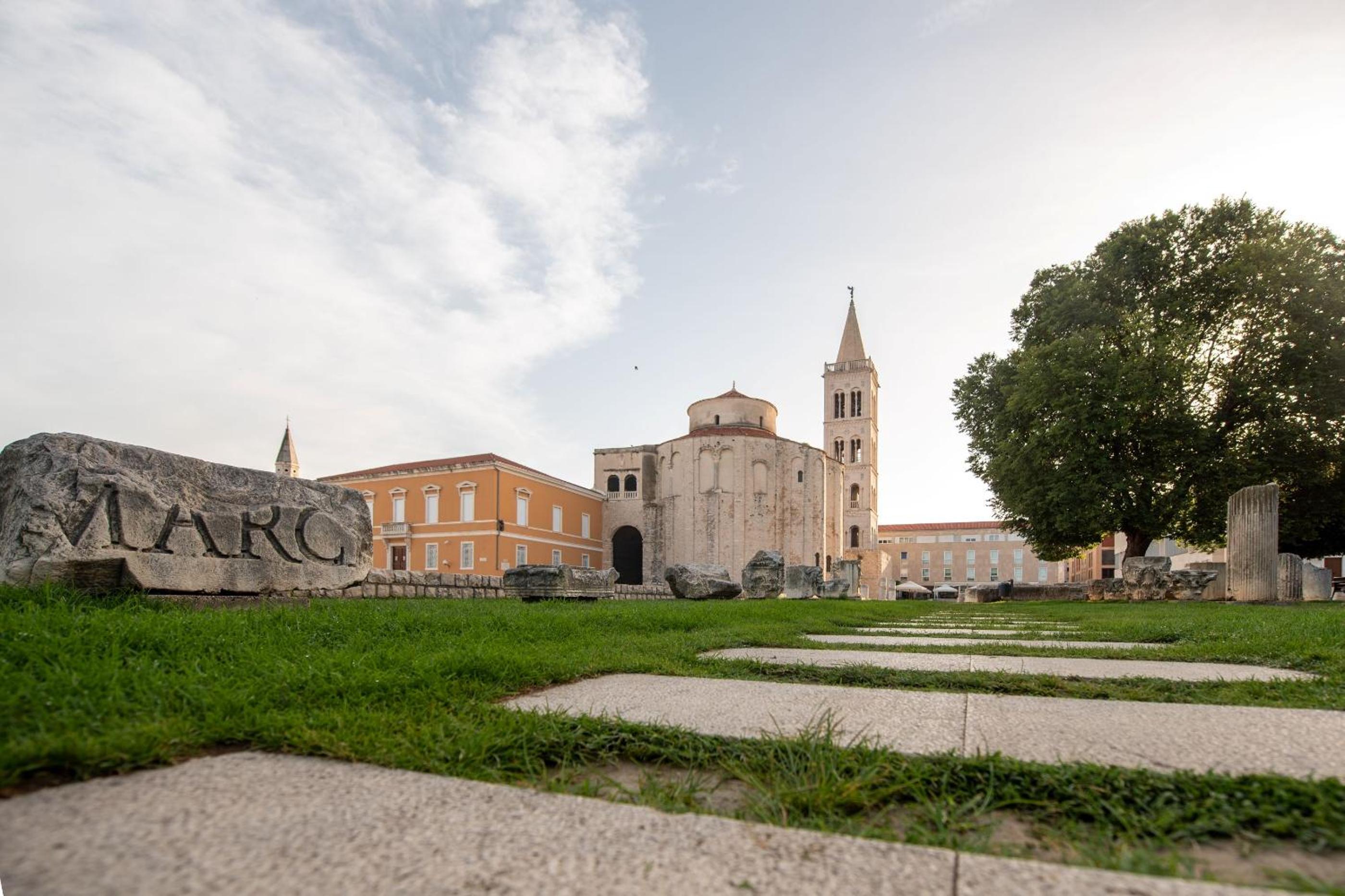 FREJA- Luxury Studio apartment Old town Zadar Center