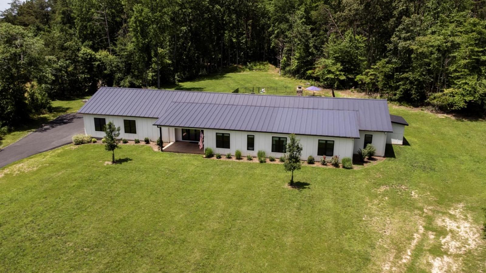 Oasis Near Charlottesville With Pool, Grill
