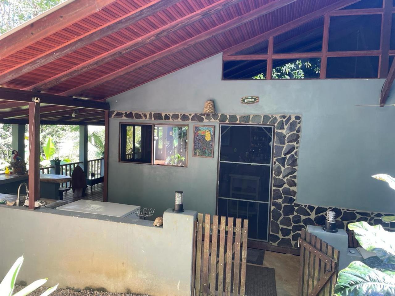 Charming Jungle Home Near Corcovado National Park
