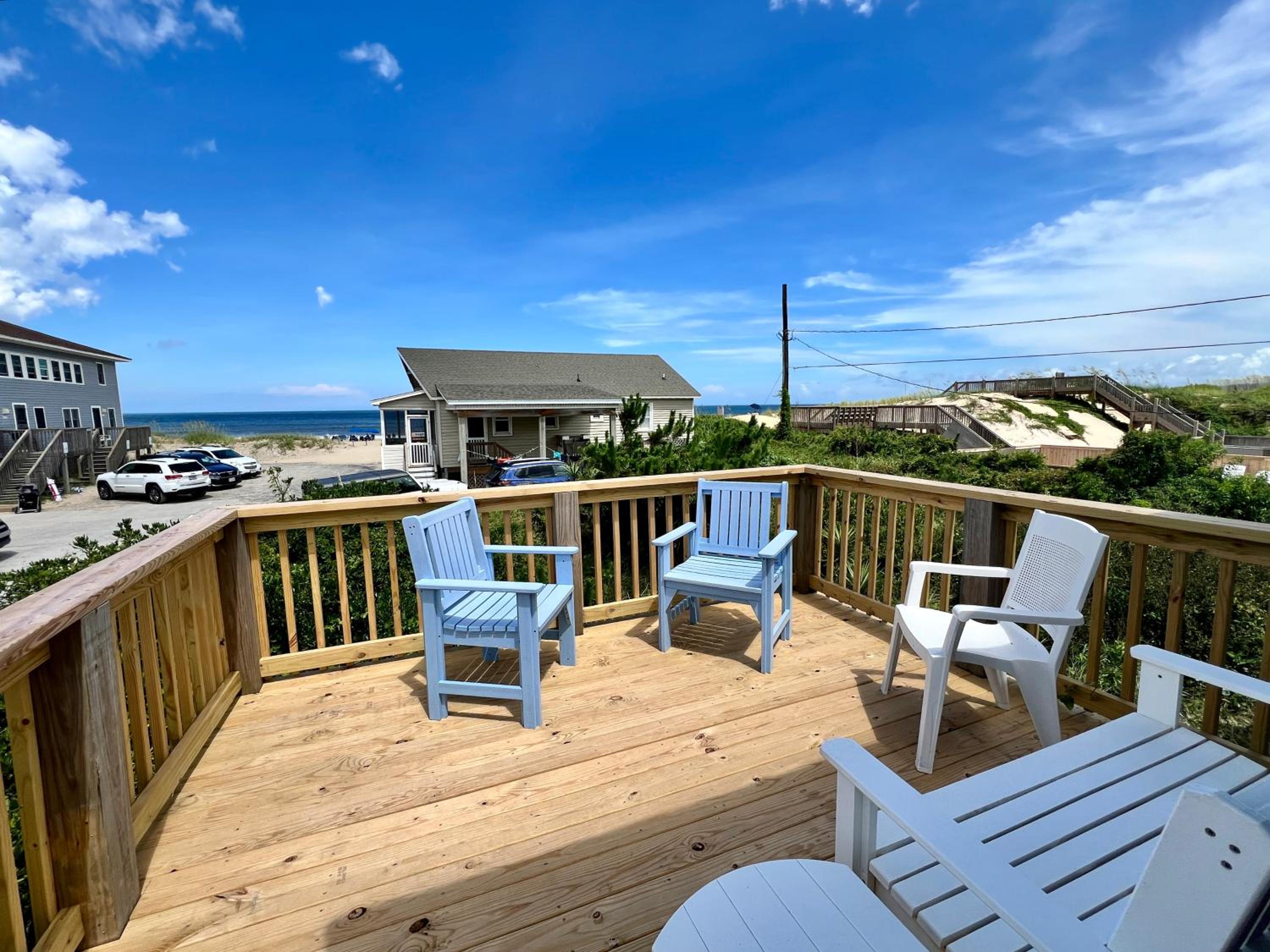 Williams - S Nags Head MP 19, 100 Ft to the Beach, Ocean View, 3 Bedrooms, Close to Pier
