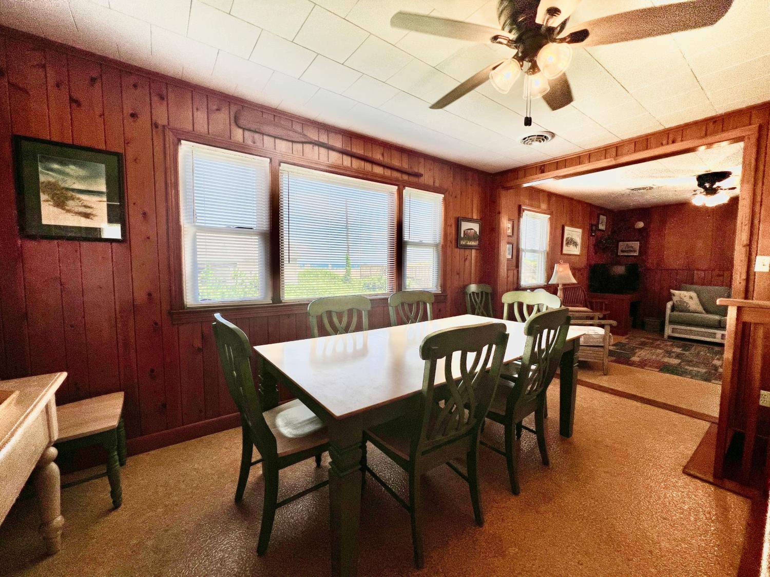 Williams - S Nags Head MP 19, 100 Ft to the Beach, Ocean View, 3 Bedrooms, Close to Pier