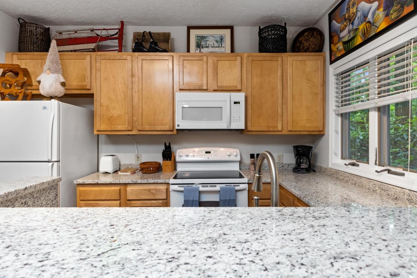 condo at Wintergreen walk to slope, pool access view 5