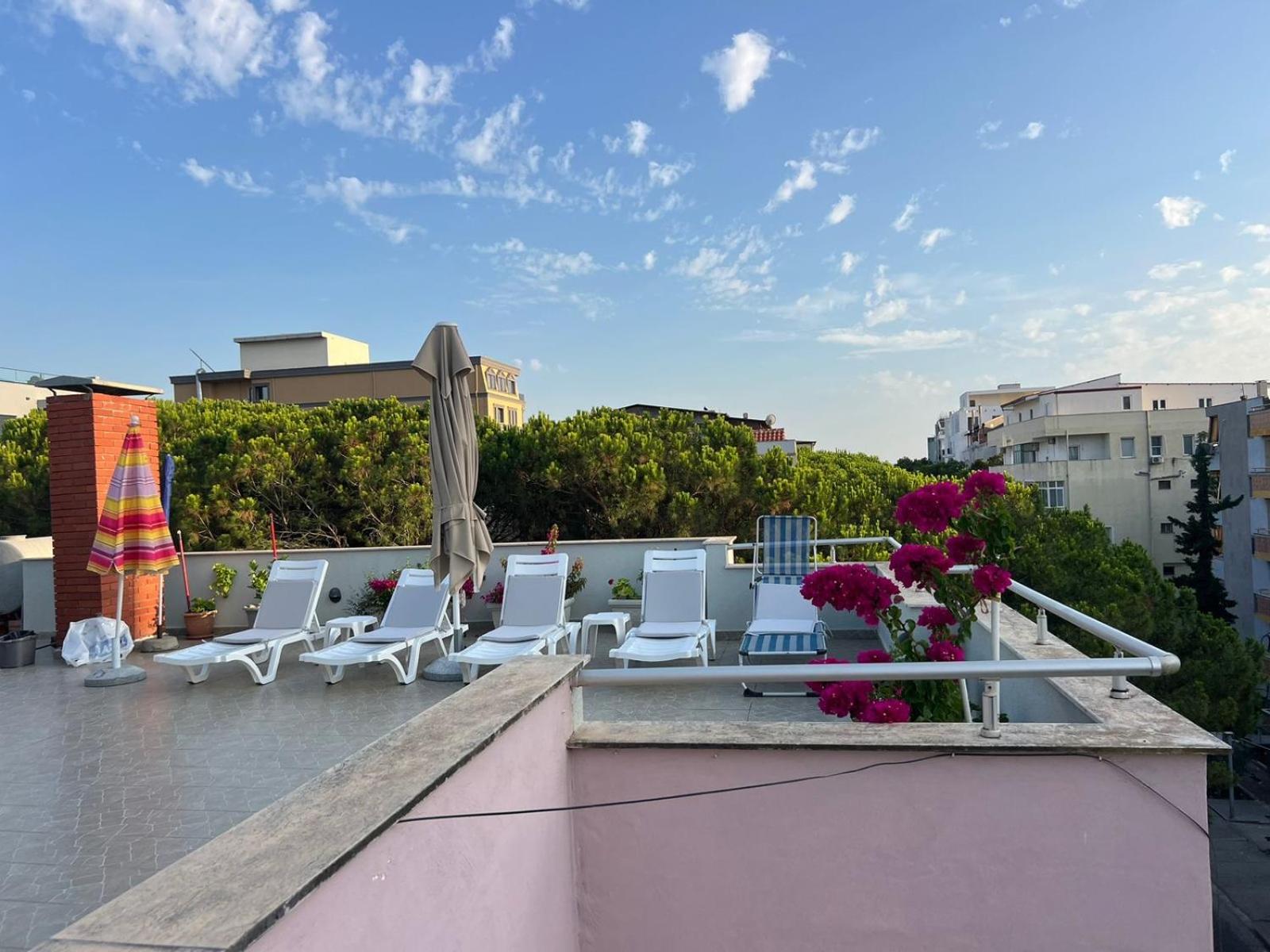 Deluxe Penthouse Golem - Mali i Robit