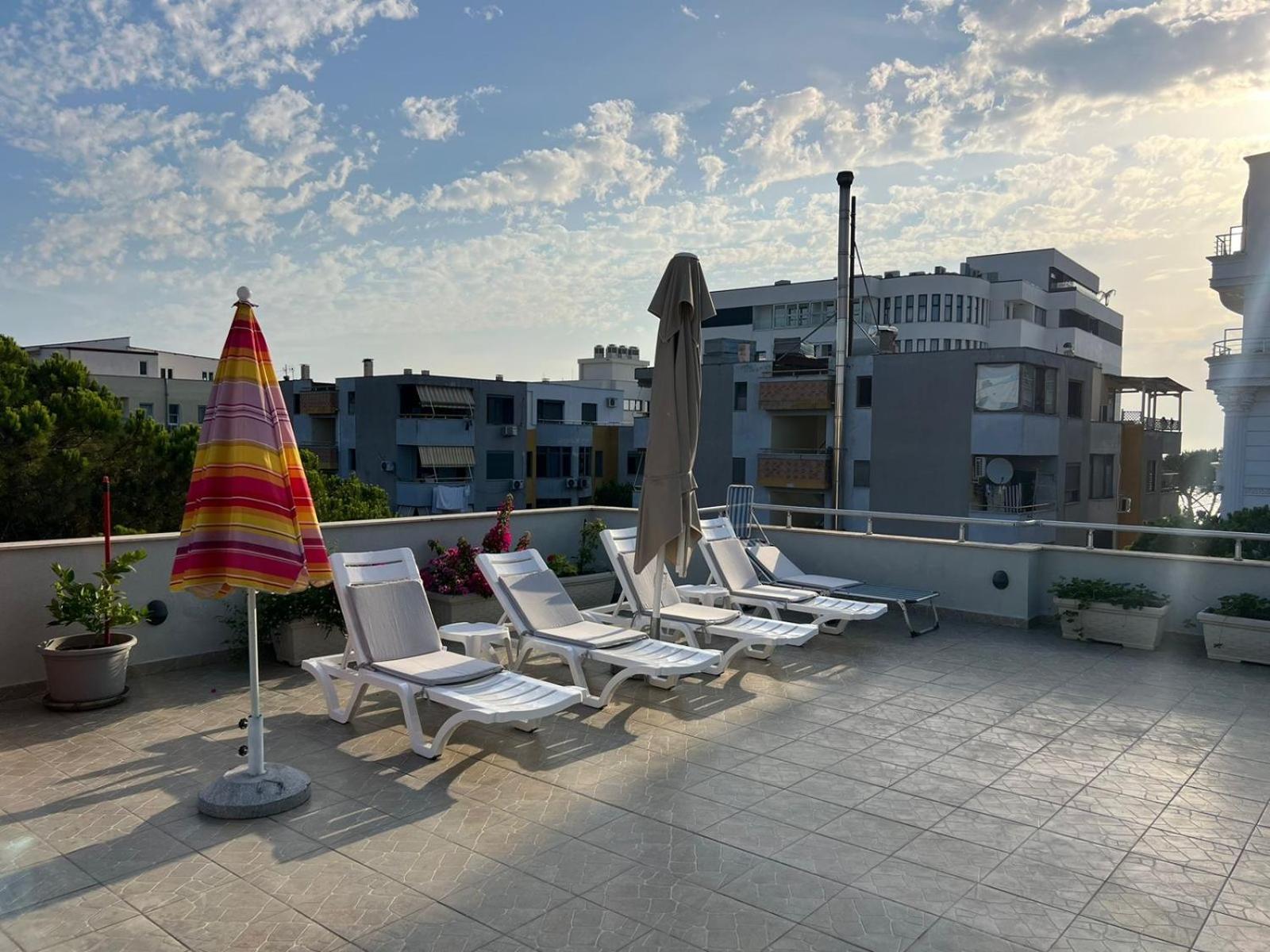 Deluxe Penthouse Golem - Mali i Robit