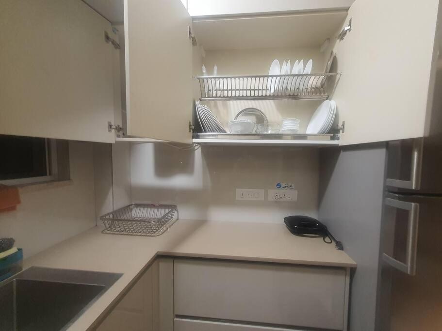luxury1bhk-Mumbai airport view 2