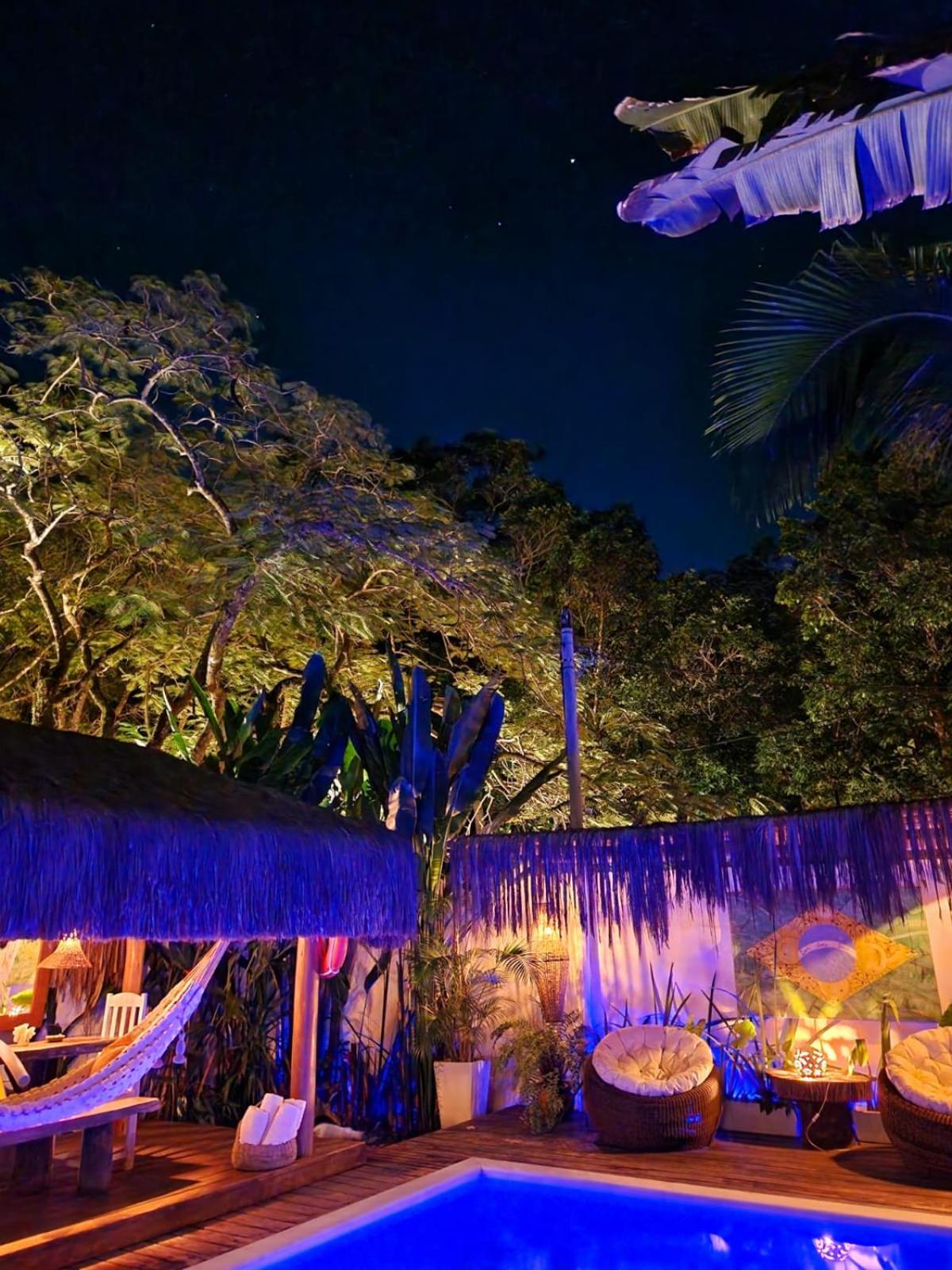 Mini Casa com Jacuzzi e Piscina