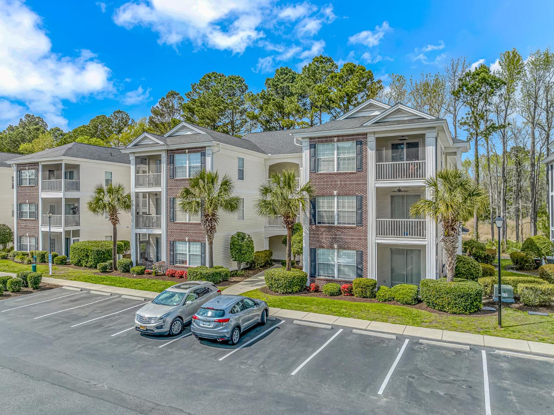 Completely Renovated Queen Suite with LED Fireplace! The Fairways 5E view 2
