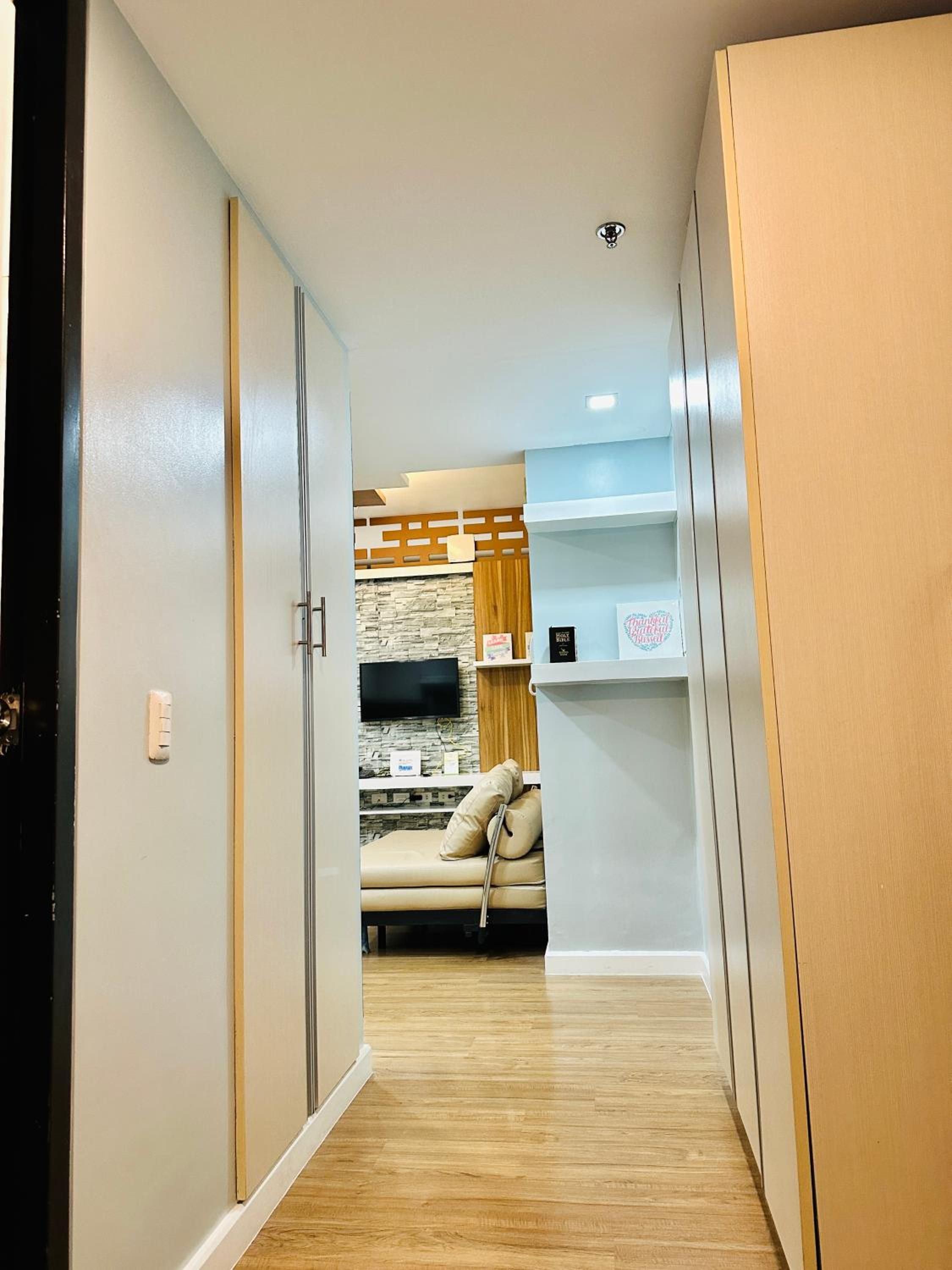 Feels Like Home Condos Abreeza Place Tower 2 view 3