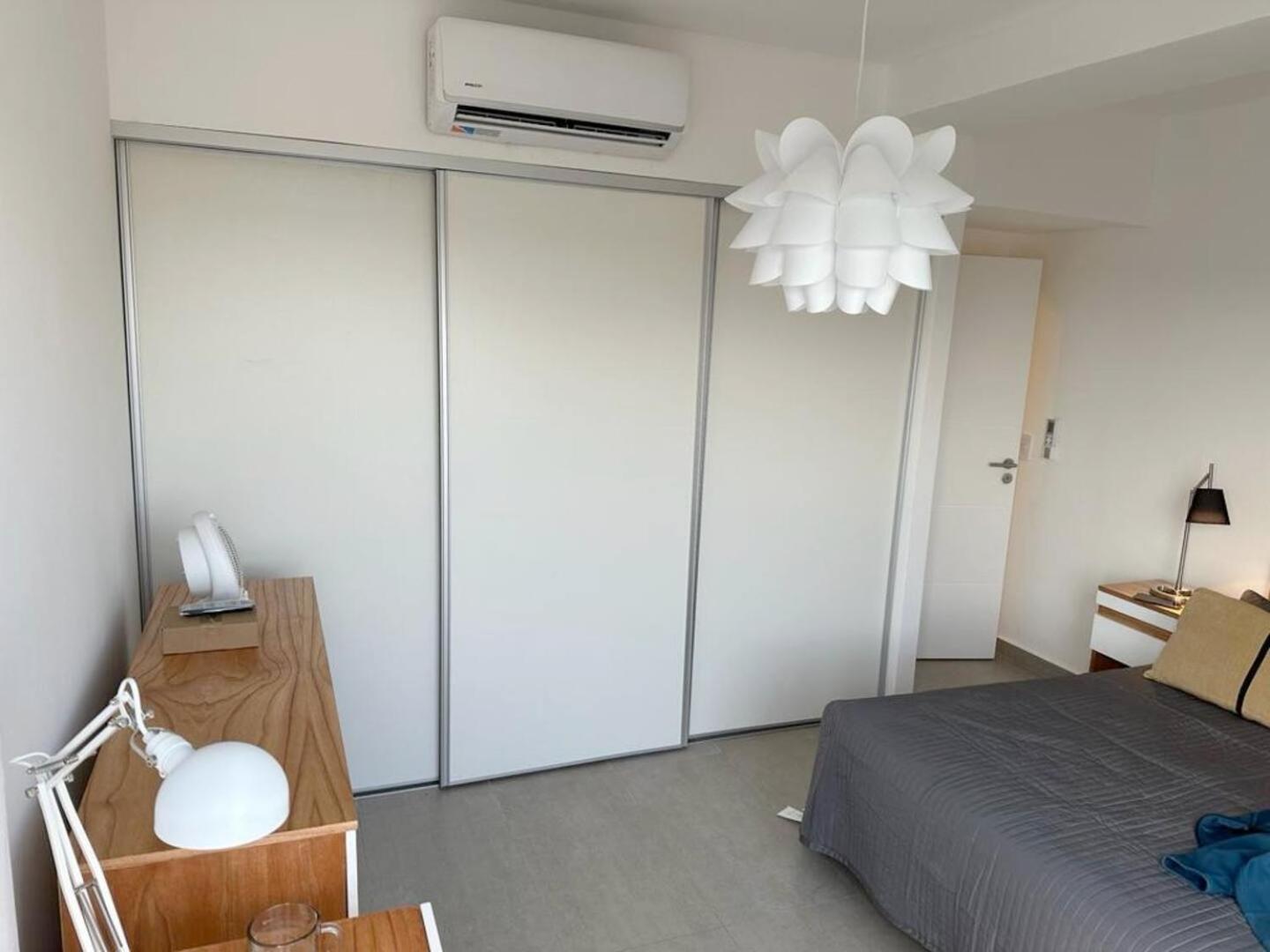 Penthouse Panorámico a Estrenar en Sofisticado Barrio y Edificio 100m2 Piscina Salon de Eventos Gym